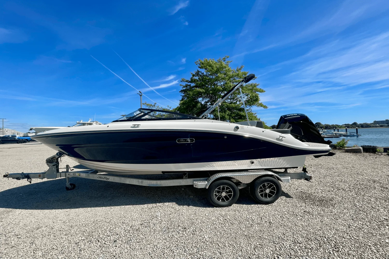 2026 Sea Ray SPX 210 Outboard Image Thumbnail #1