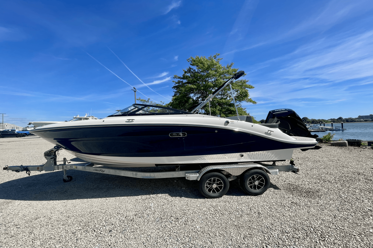 2026 Sea Ray SPX 210 Outboard Image Thumbnail #1