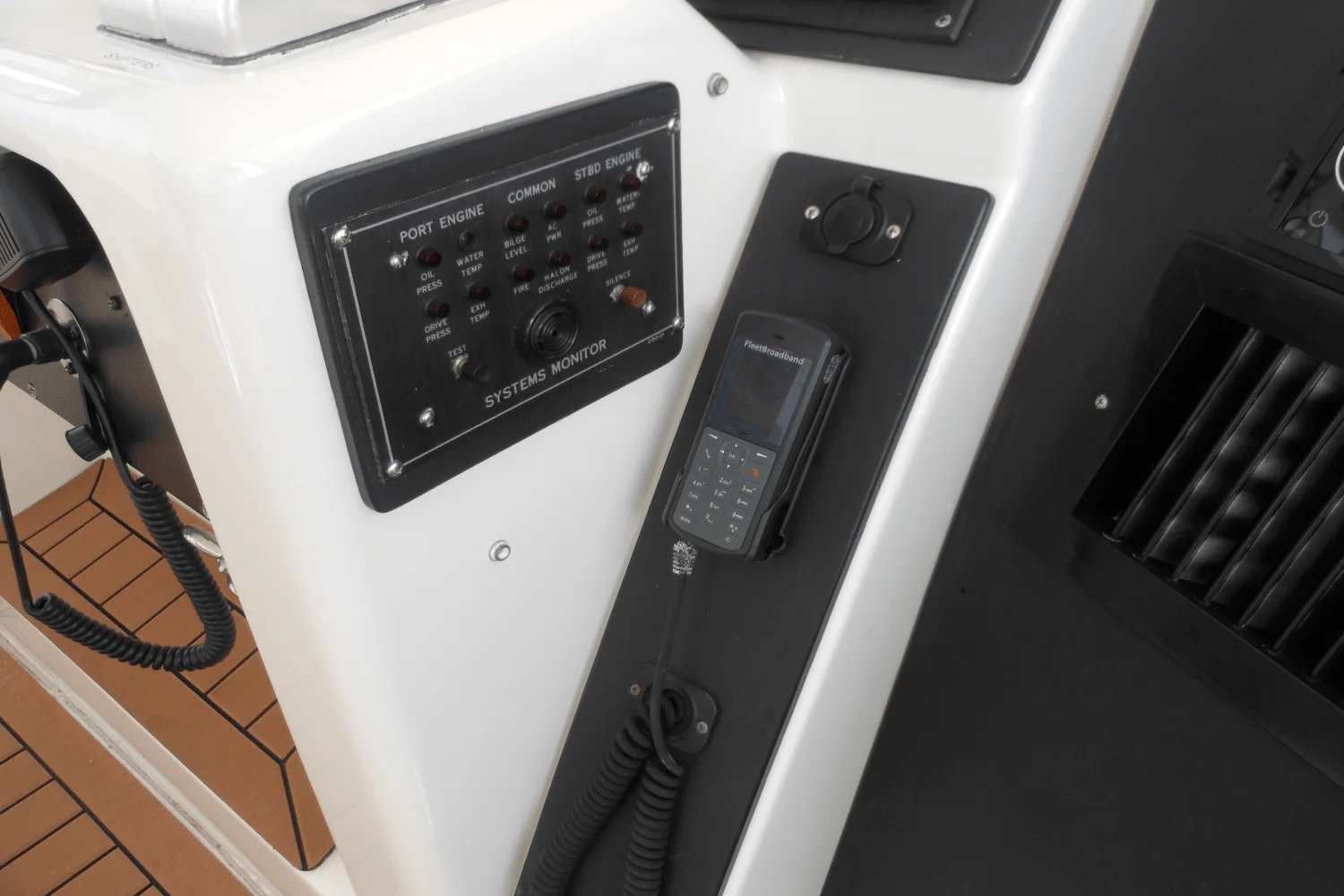 1996 Hatteras 54 CONVERTIBLE Image Thumbnail #94