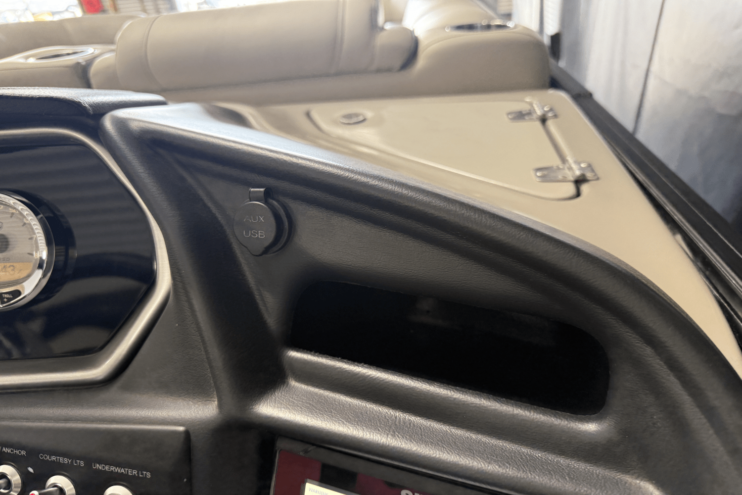 2019 Barletta LUSSO 25 UC Image Thumbnail #49