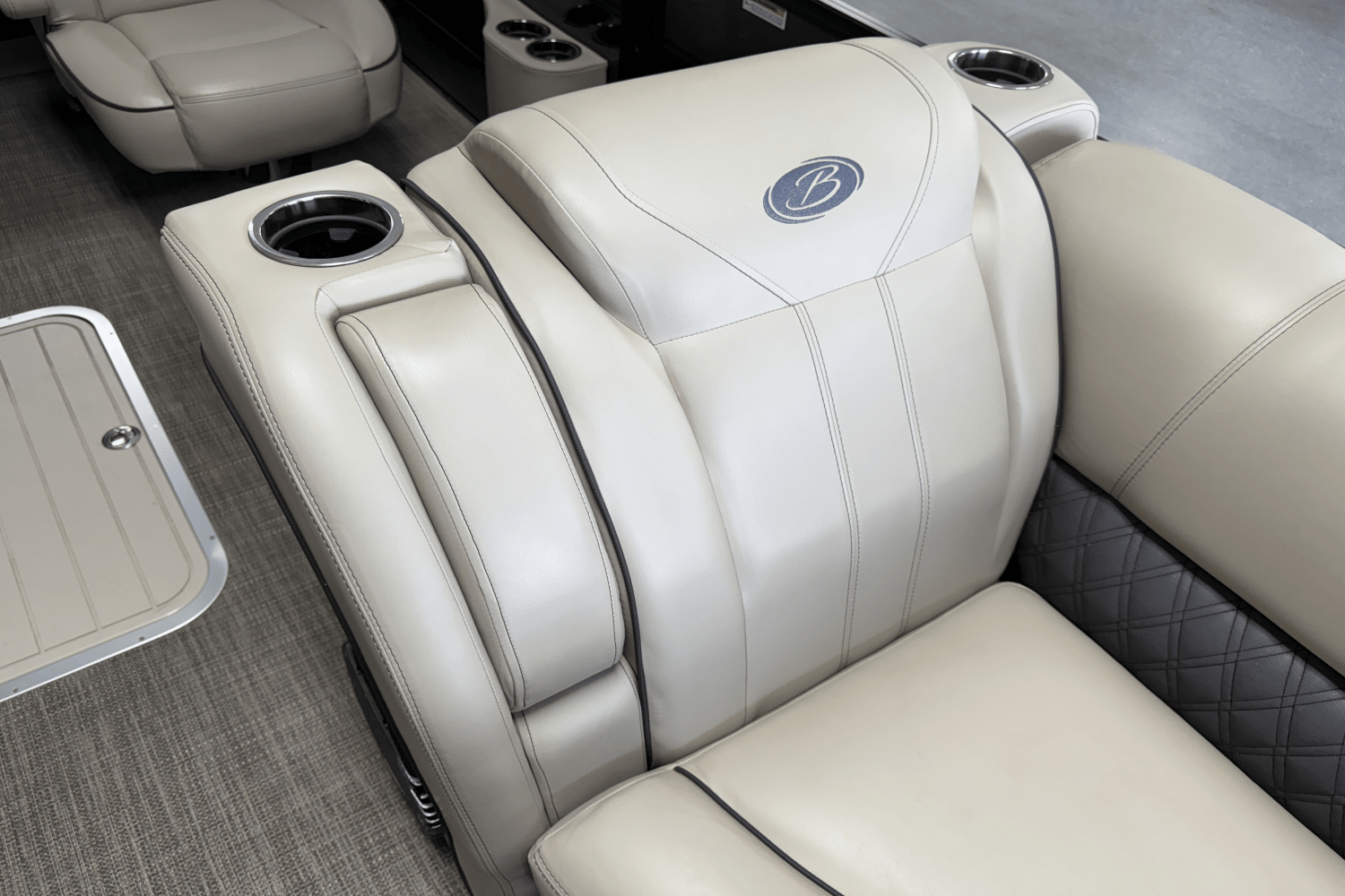 2019 Barletta LUSSO 25 UC Image Thumbnail #23
