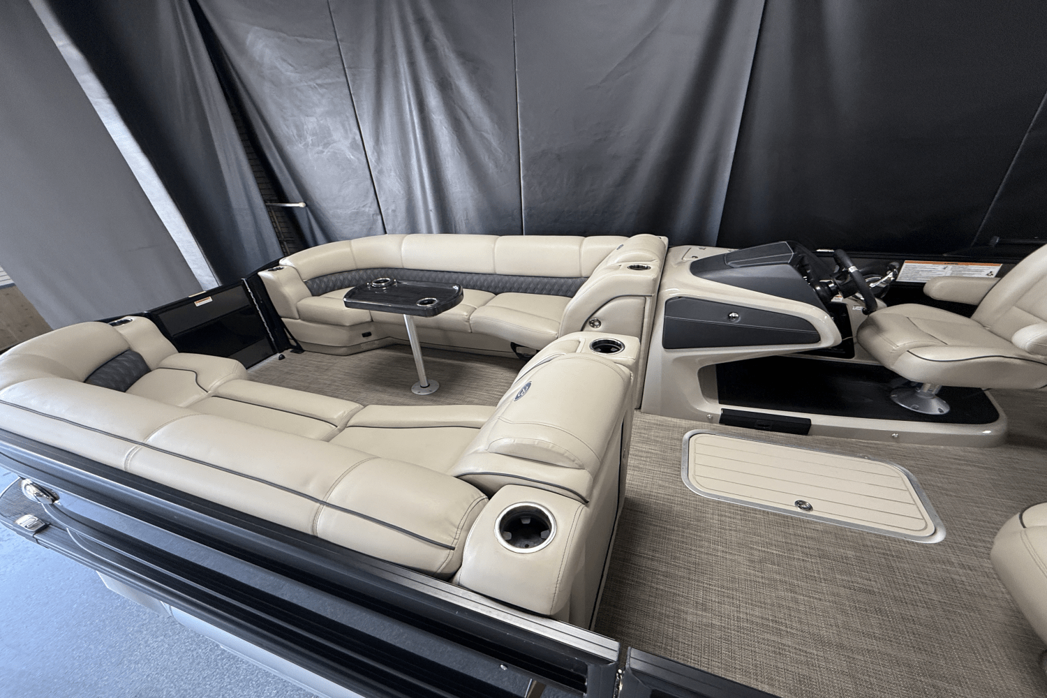 2019 Barletta LUSSO 25 UC Image Thumbnail #8
