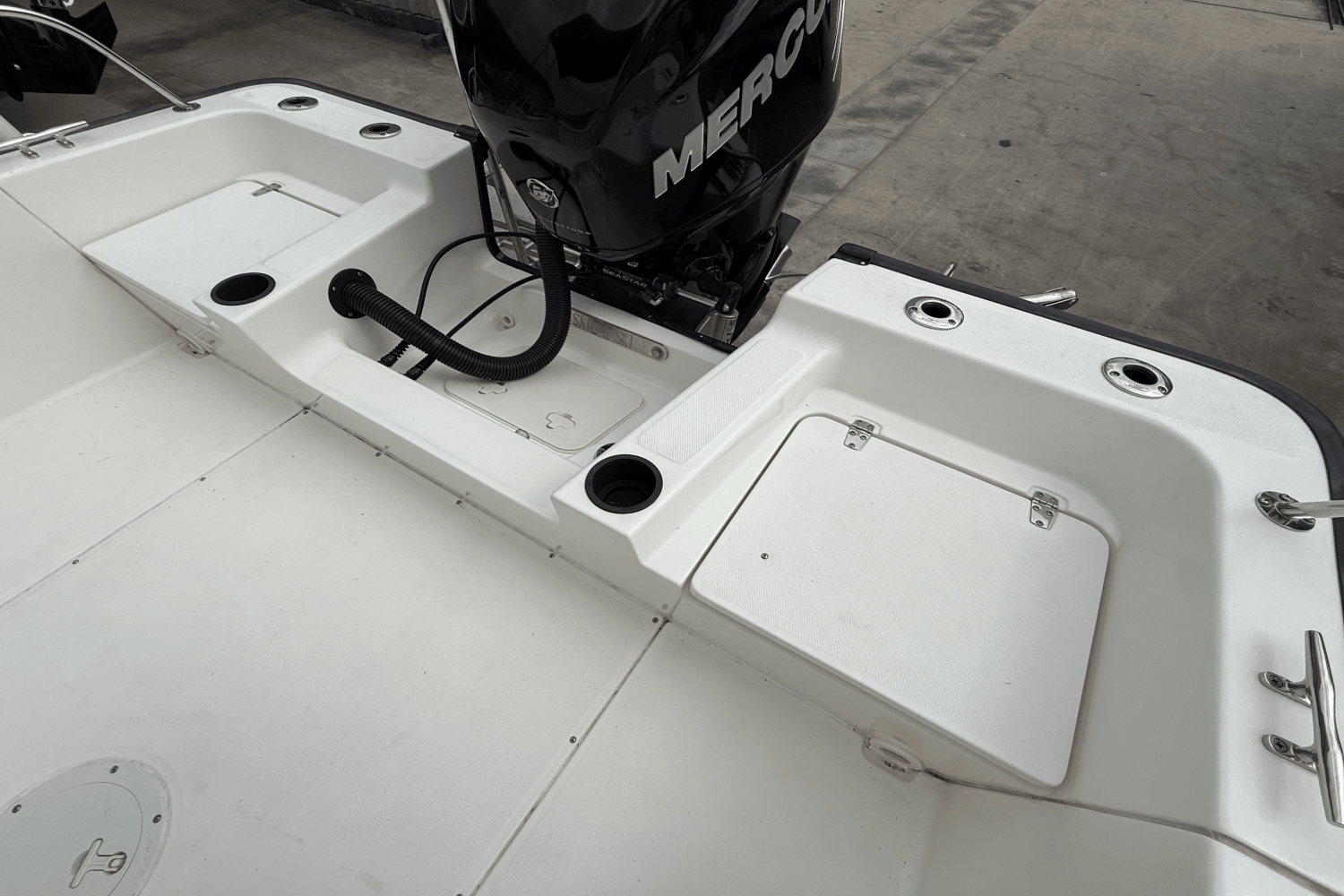 2017 Boston Whaler 210 Montauk Image Thumbnail #5