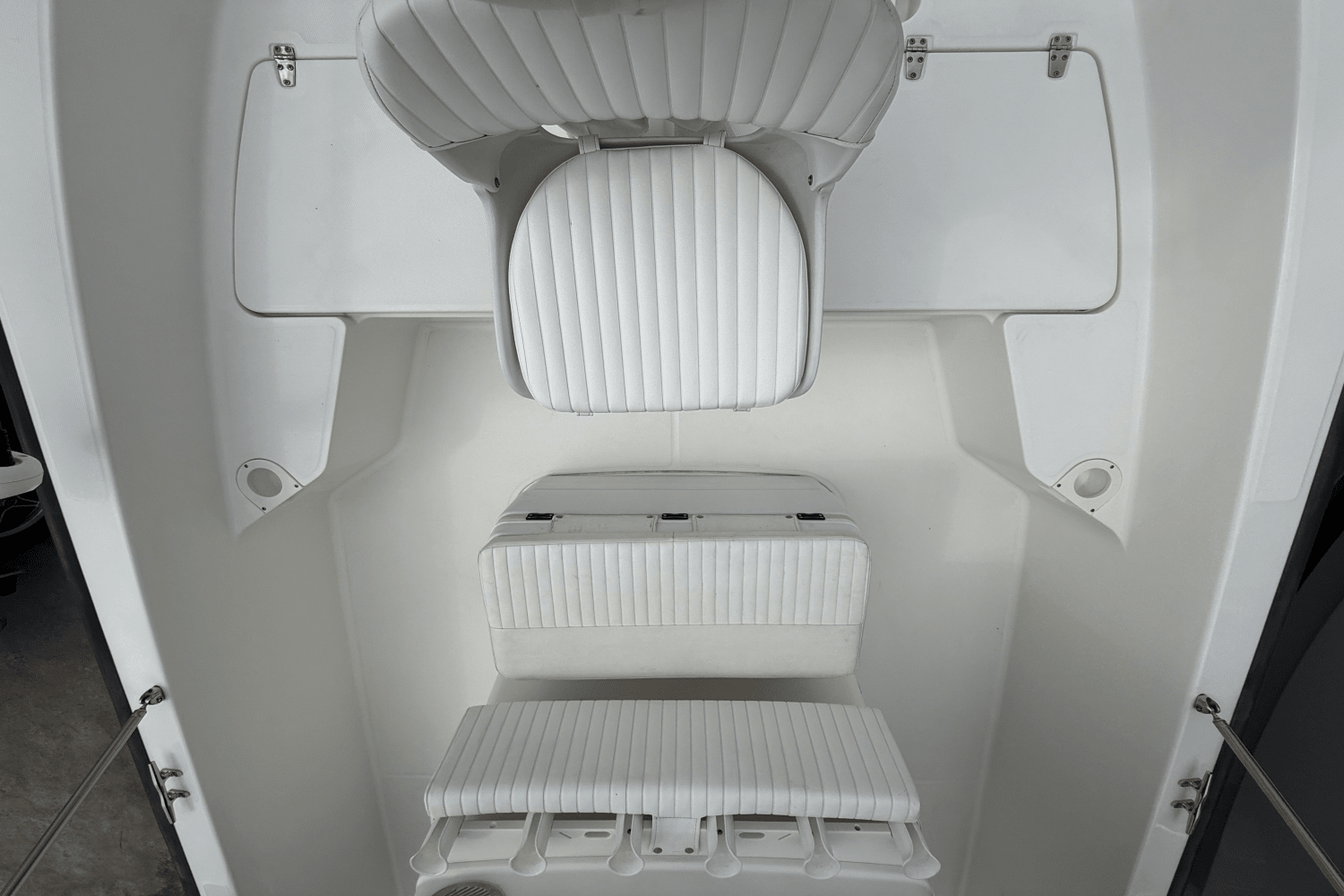 2017 Boston Whaler 210 Montauk Image Thumbnail #3