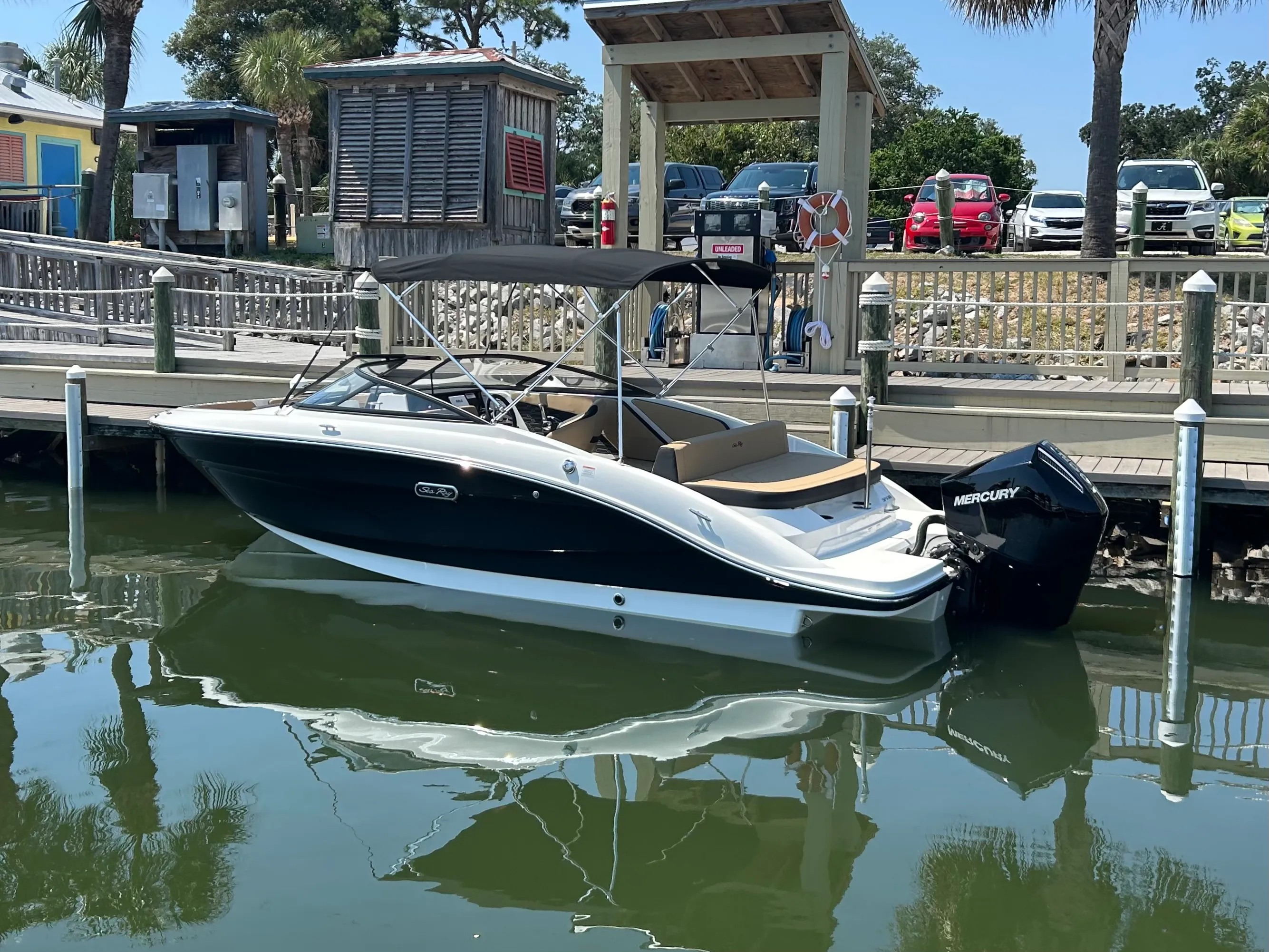 2026 Sea Ray SPX 210 Outboard Image Thumbnail #2