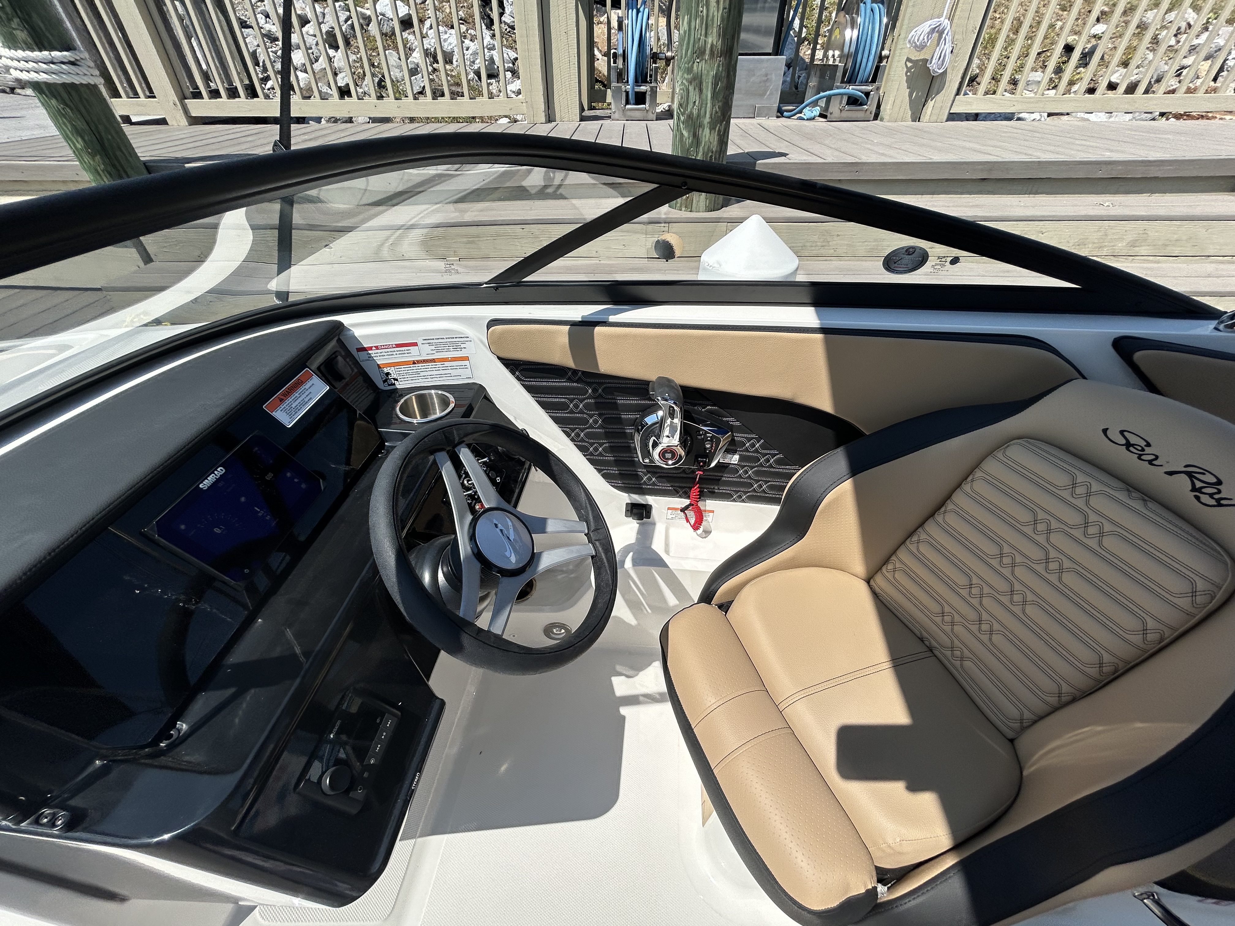 2026 Sea Ray SPX 210 Outboard Image Thumbnail #16