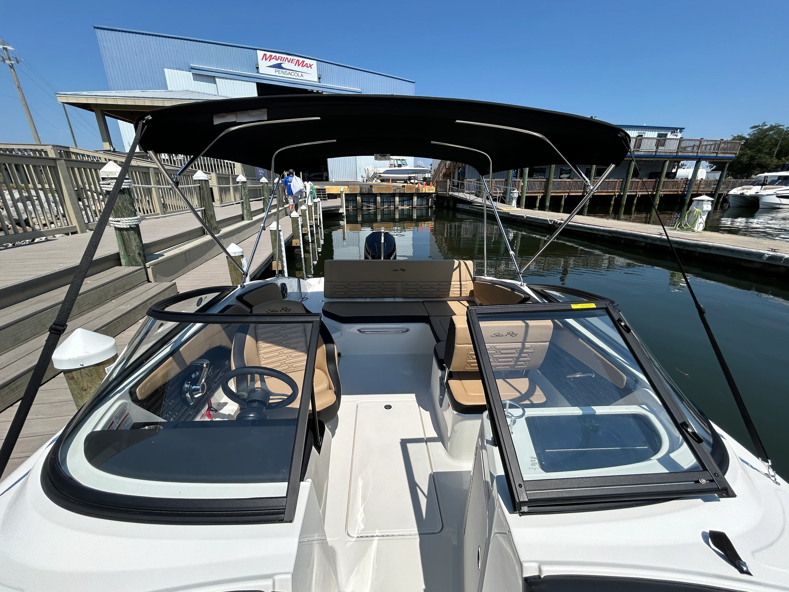 2026 Sea Ray SPX 210 Outboard Image Thumbnail #4