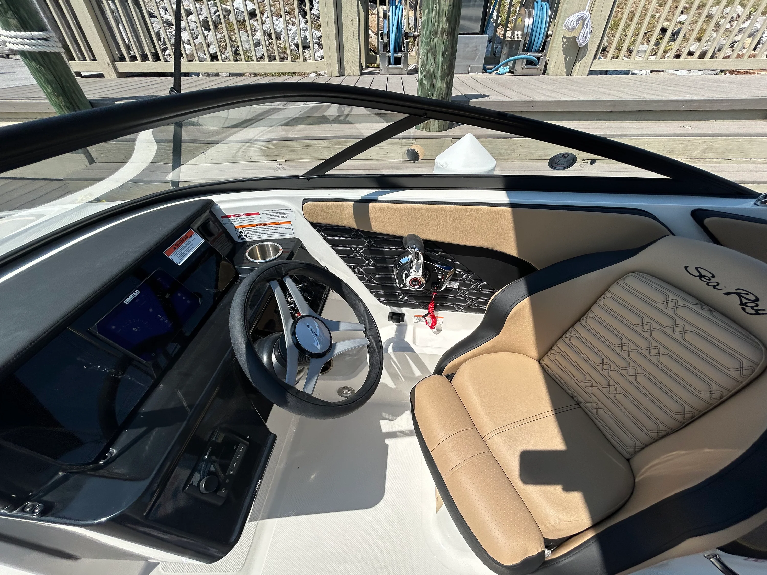 2026 Sea Ray SPX 210 Outboard Image Thumbnail #16