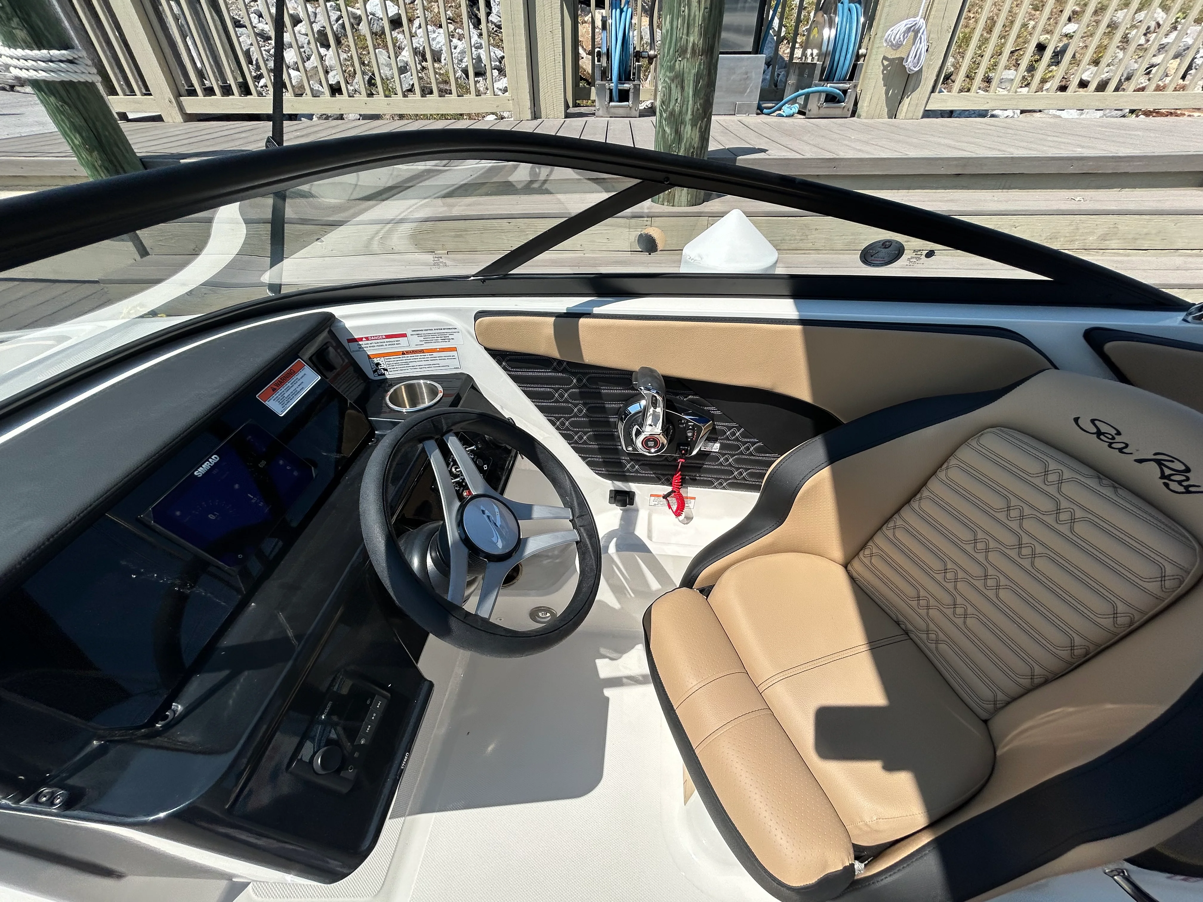 2026 Sea Ray SPX 210 Outboard Image Thumbnail #16