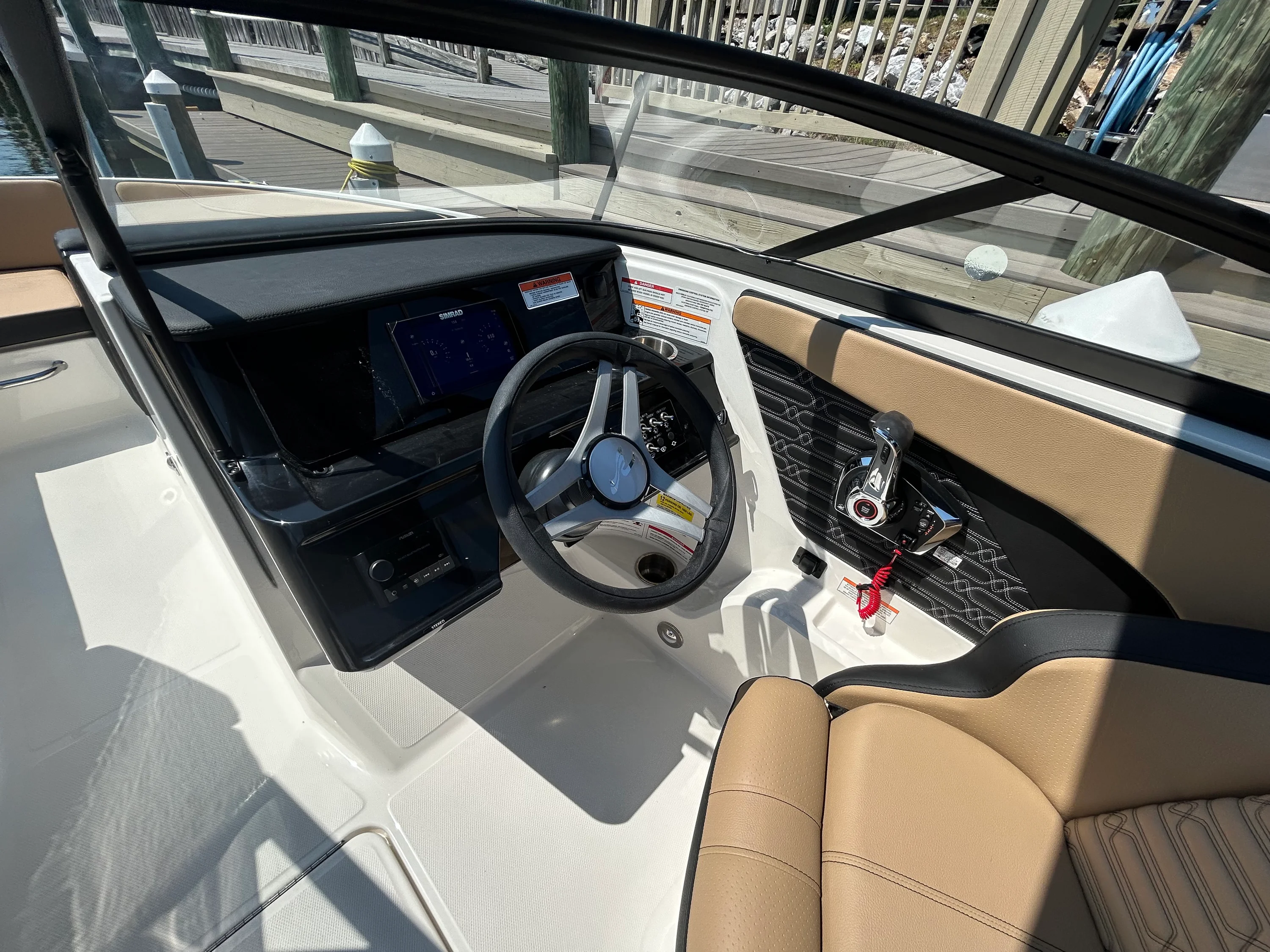 2026 Sea Ray SPX 210 Outboard Image Thumbnail #17