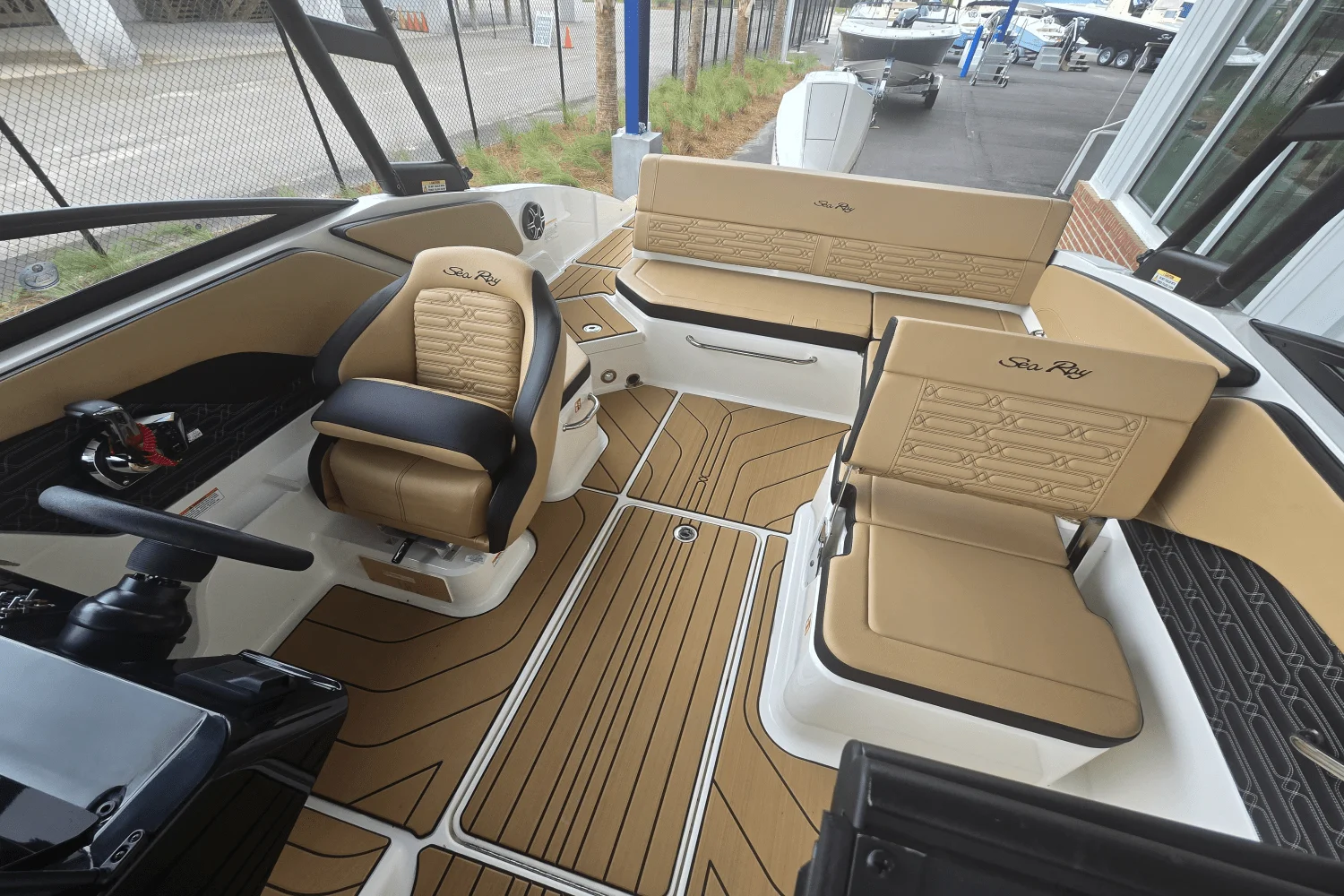 2026 Sea Ray SPX 210 Outboard Image Thumbnail #10