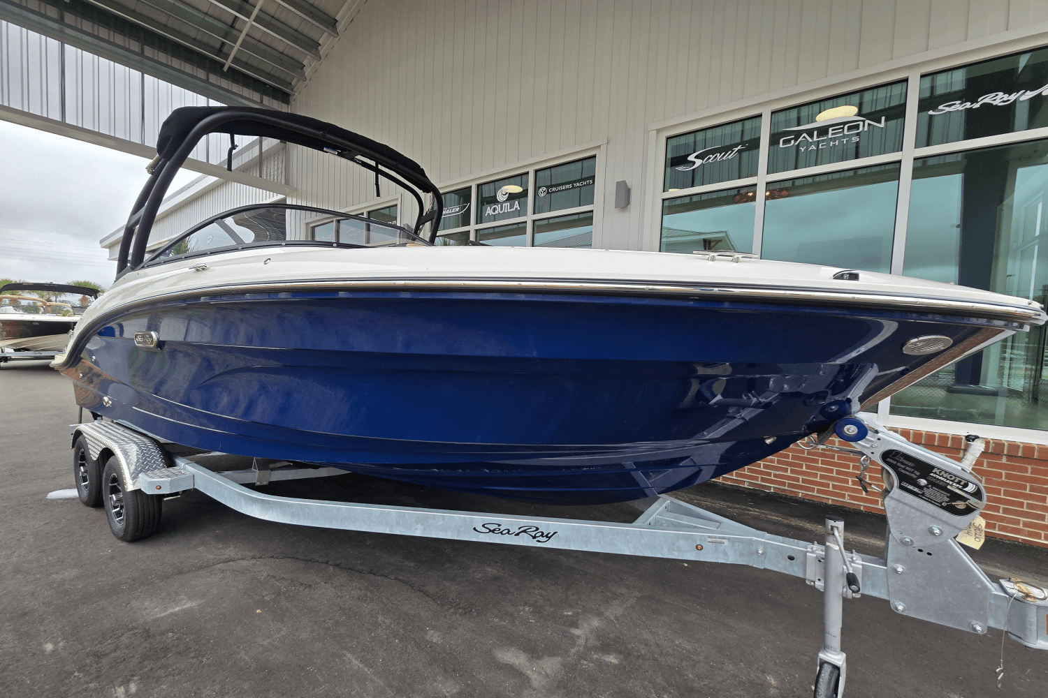 2026 Sea Ray SPX 210 Outboard Image Thumbnail #15