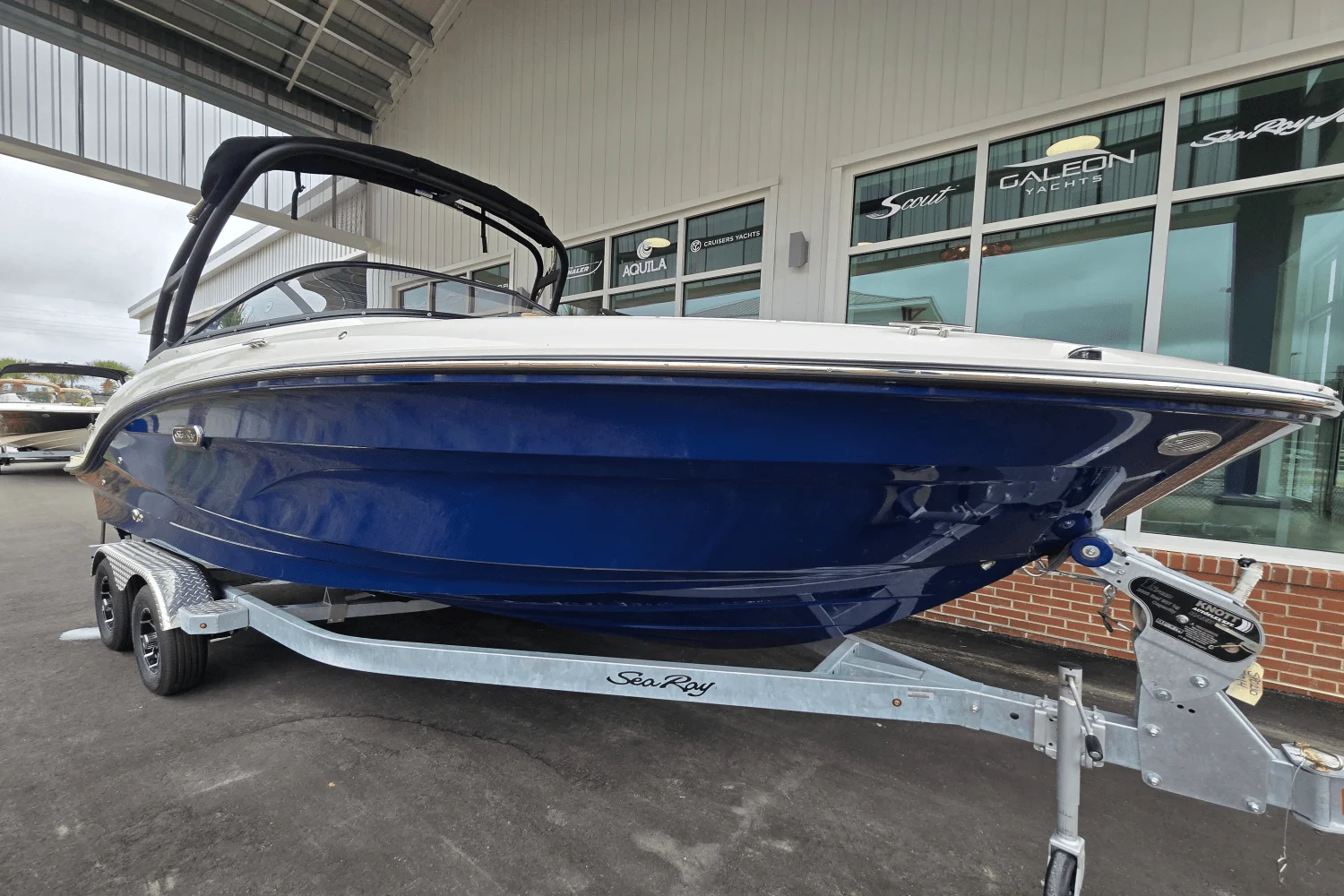 2026 Sea Ray SPX 210 Outboard Image Thumbnail #15