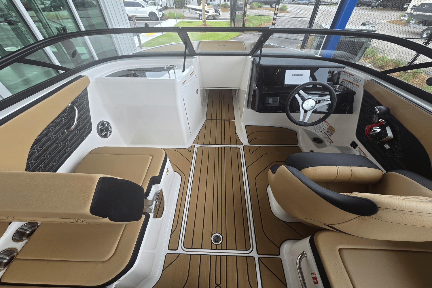 2026 Sea Ray SPX 210 Outboard Image Thumbnail #8