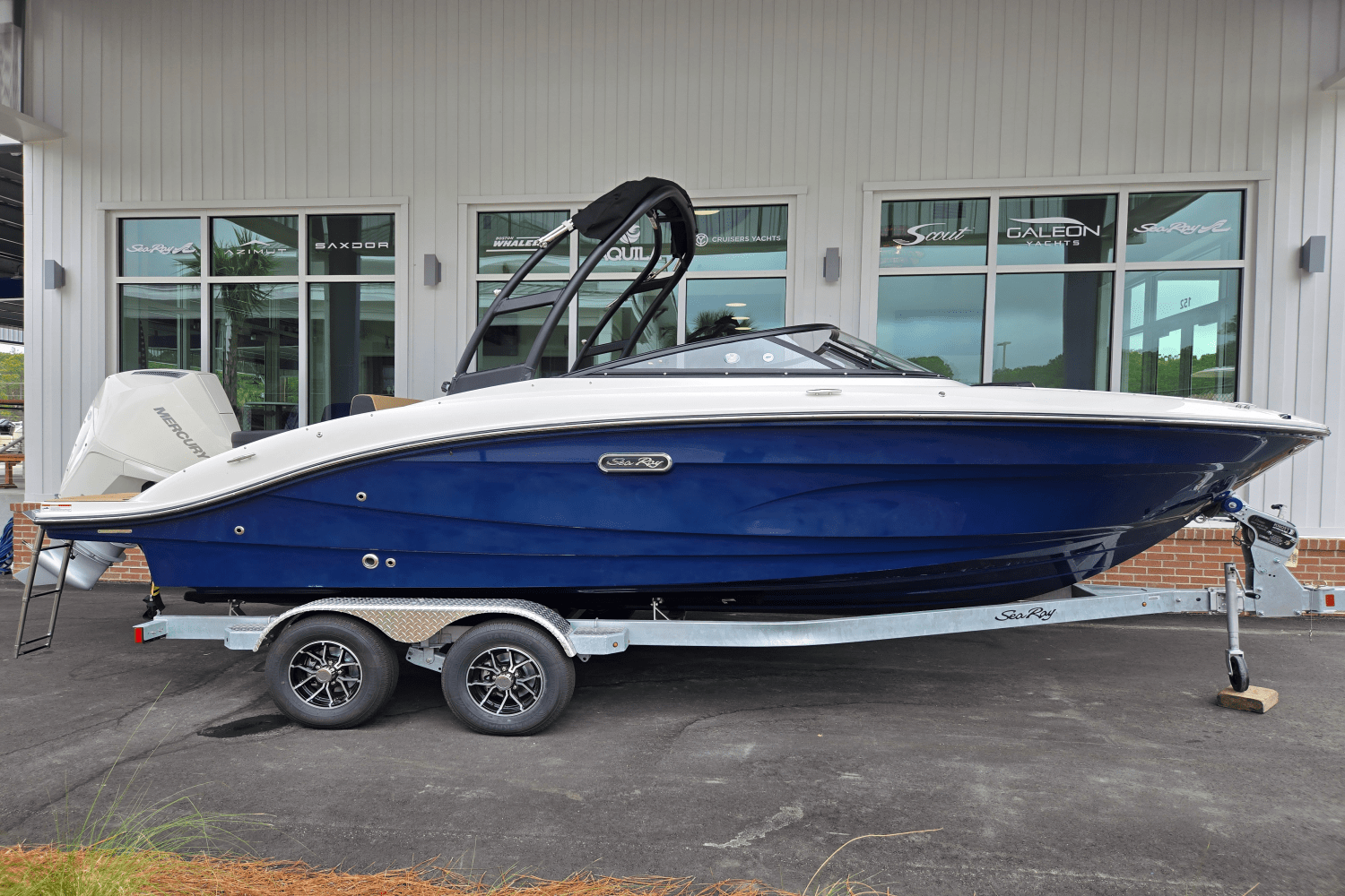 2026 Sea Ray SPX 210 Outboard Image Thumbnail #0