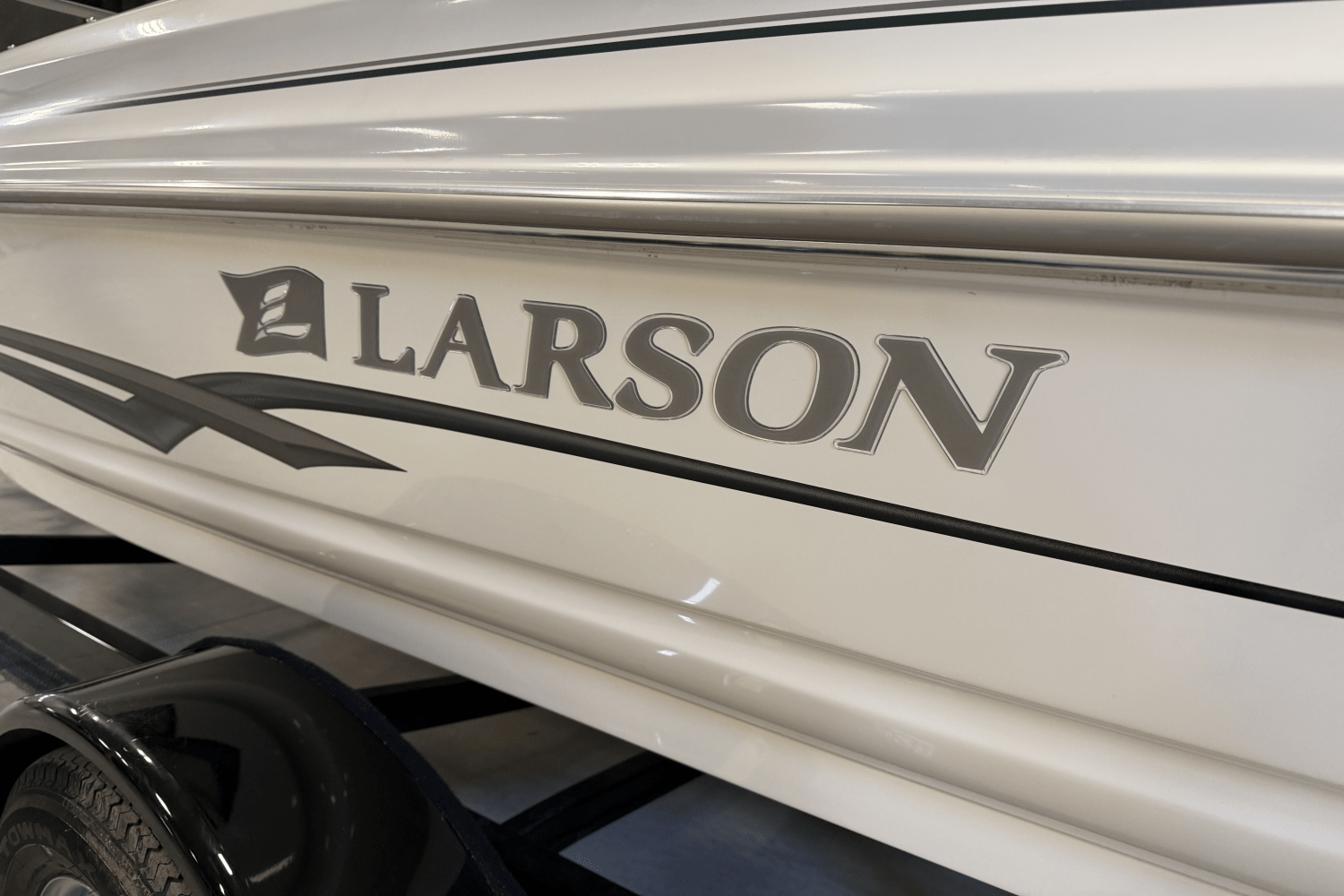 2002 Larson 180 SCI Image Thumbnail #6