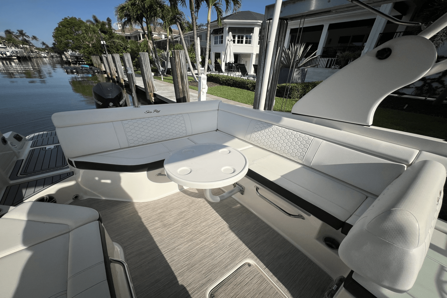 2020 Sea Ray 270 SDX-OB Image Thumbnail #15