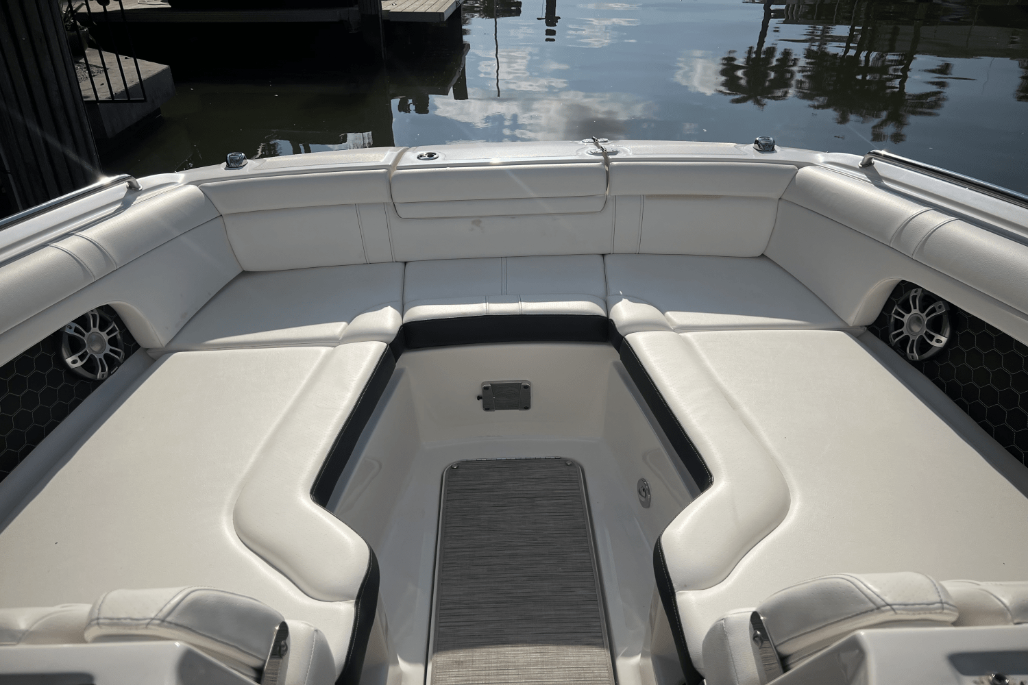 2020 Sea Ray 270 SDX-OB Image Thumbnail #7