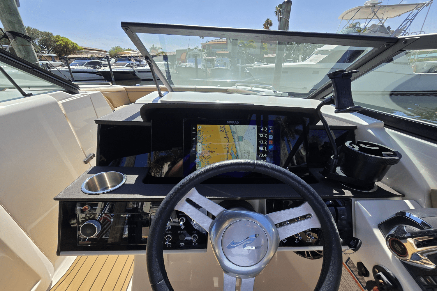 2024 Sea Ray 290 SDX-OB Image Thumbnail #7