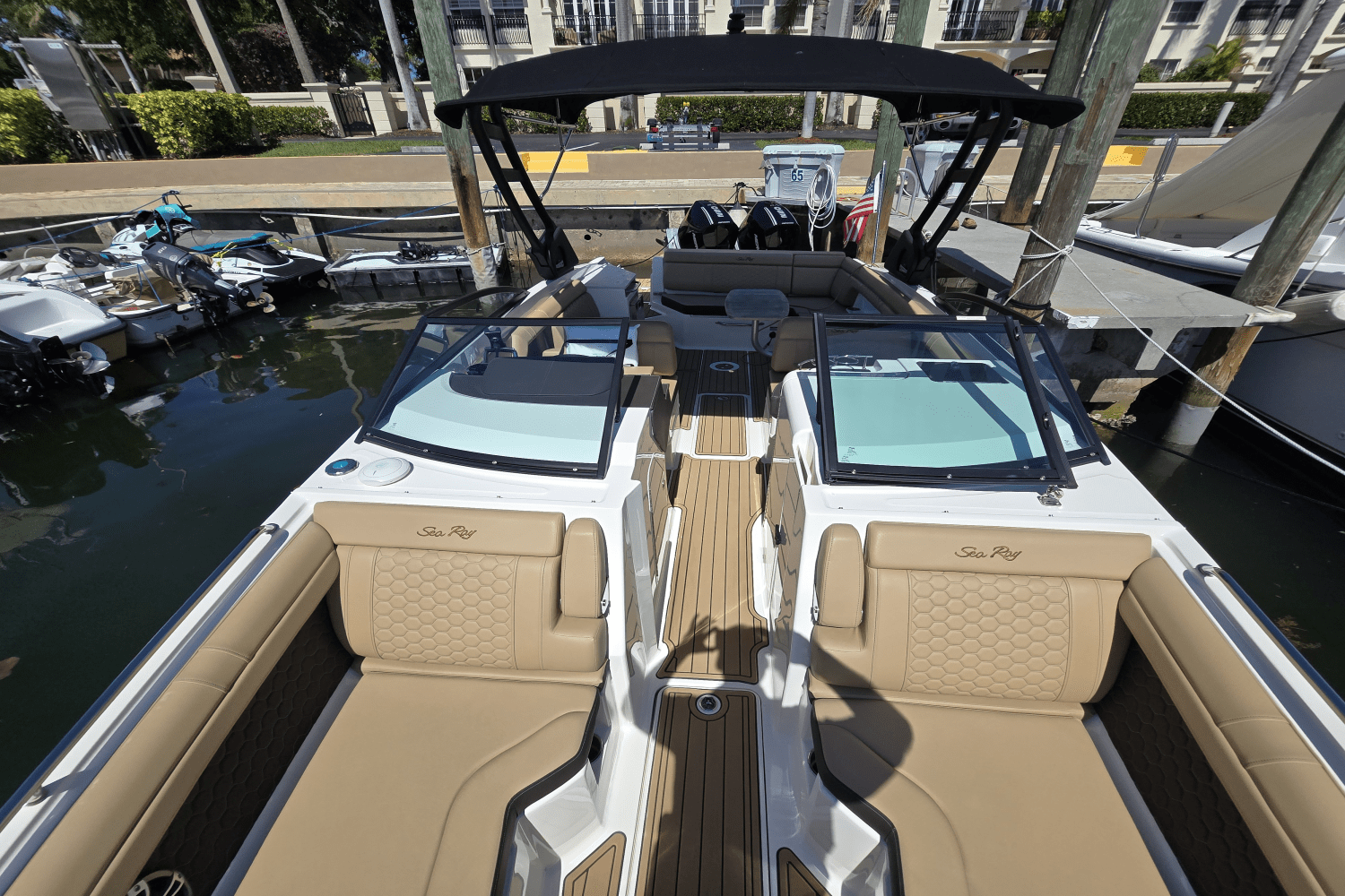 2024 Sea Ray 290 SDX-OB Image Thumbnail #4