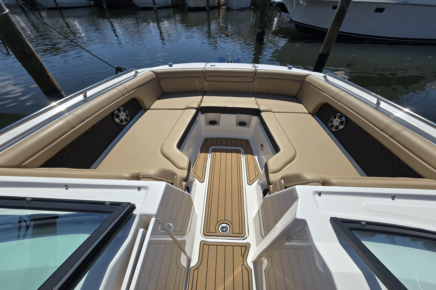 2024 Sea Ray 290 SDX-OB Image Thumbnail #5