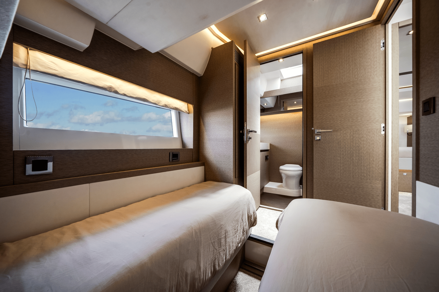 2021 Prestige
                                                             630 FLY Image Thumbnail #37
