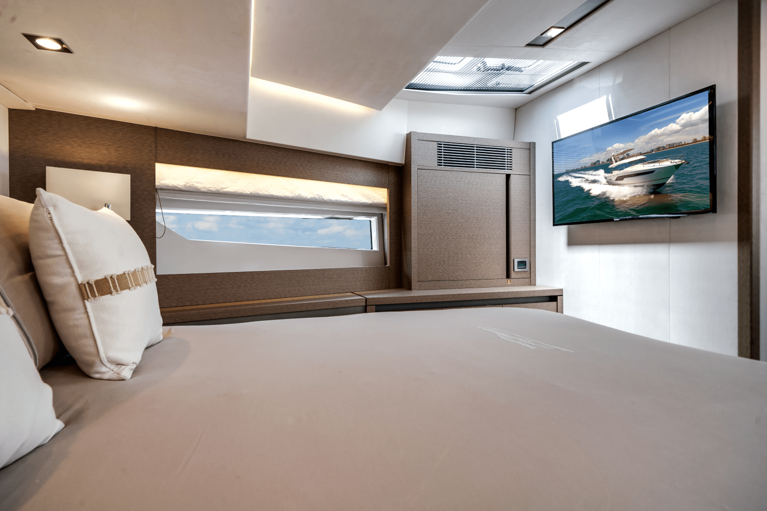2021 Prestige
                                                             630 FLY Image Thumbnail #40