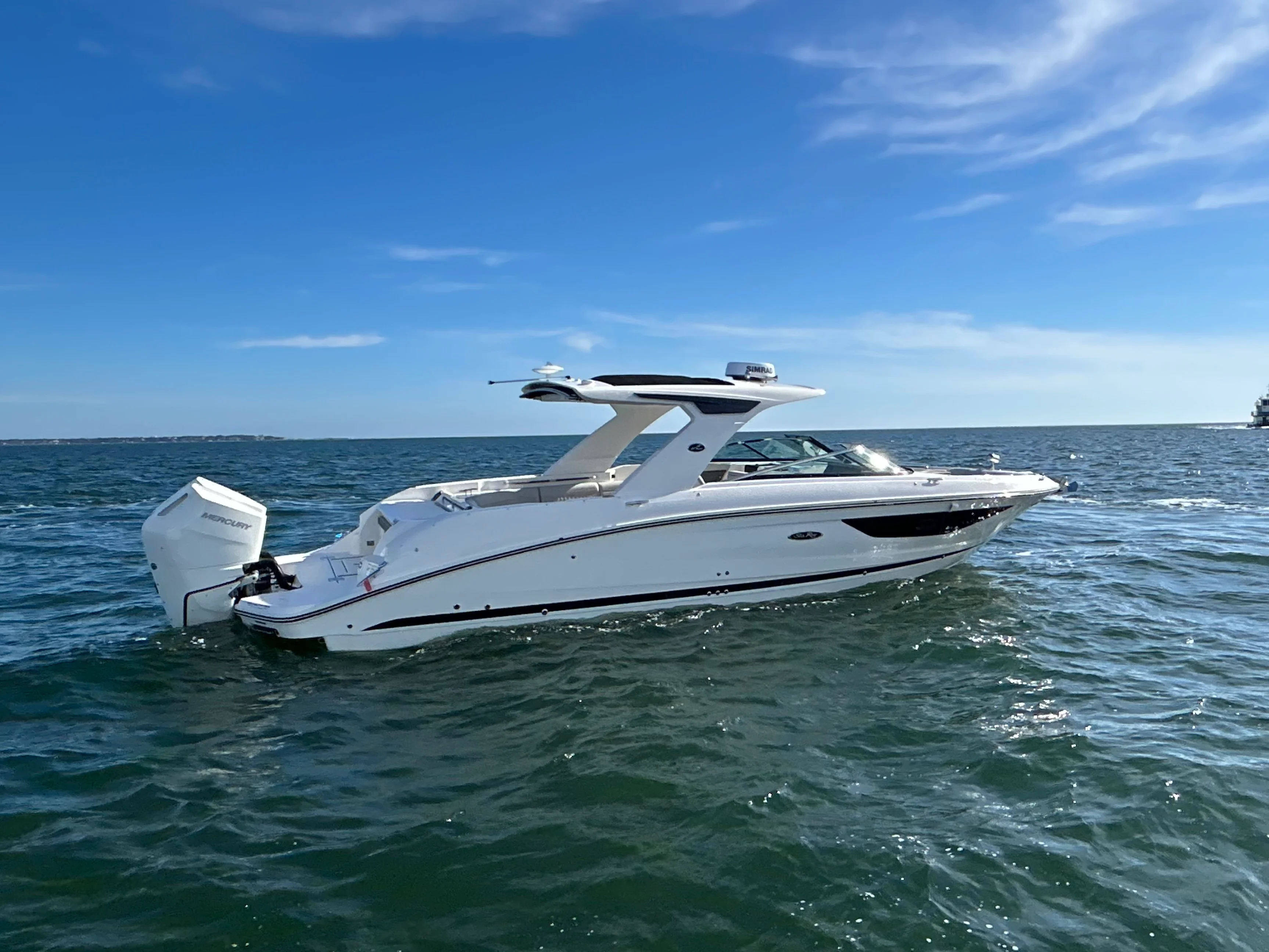 2026 Sea Ray SLX 350 Outboard Image Thumbnail #1