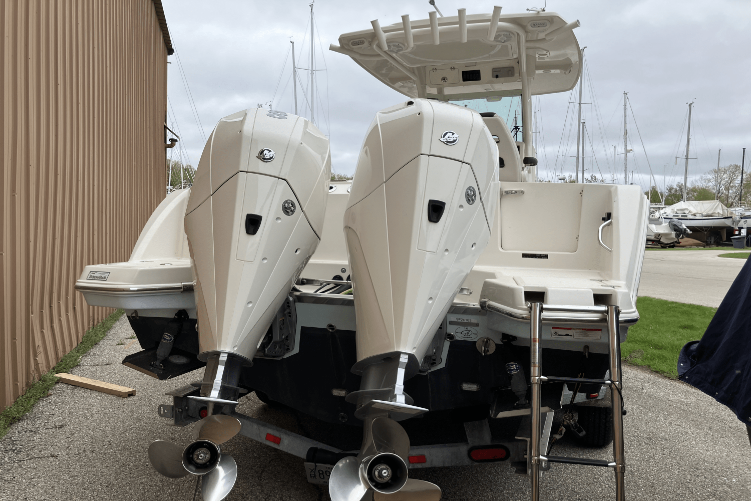 2023 Sailfish 272 CC Image Thumbnail #5