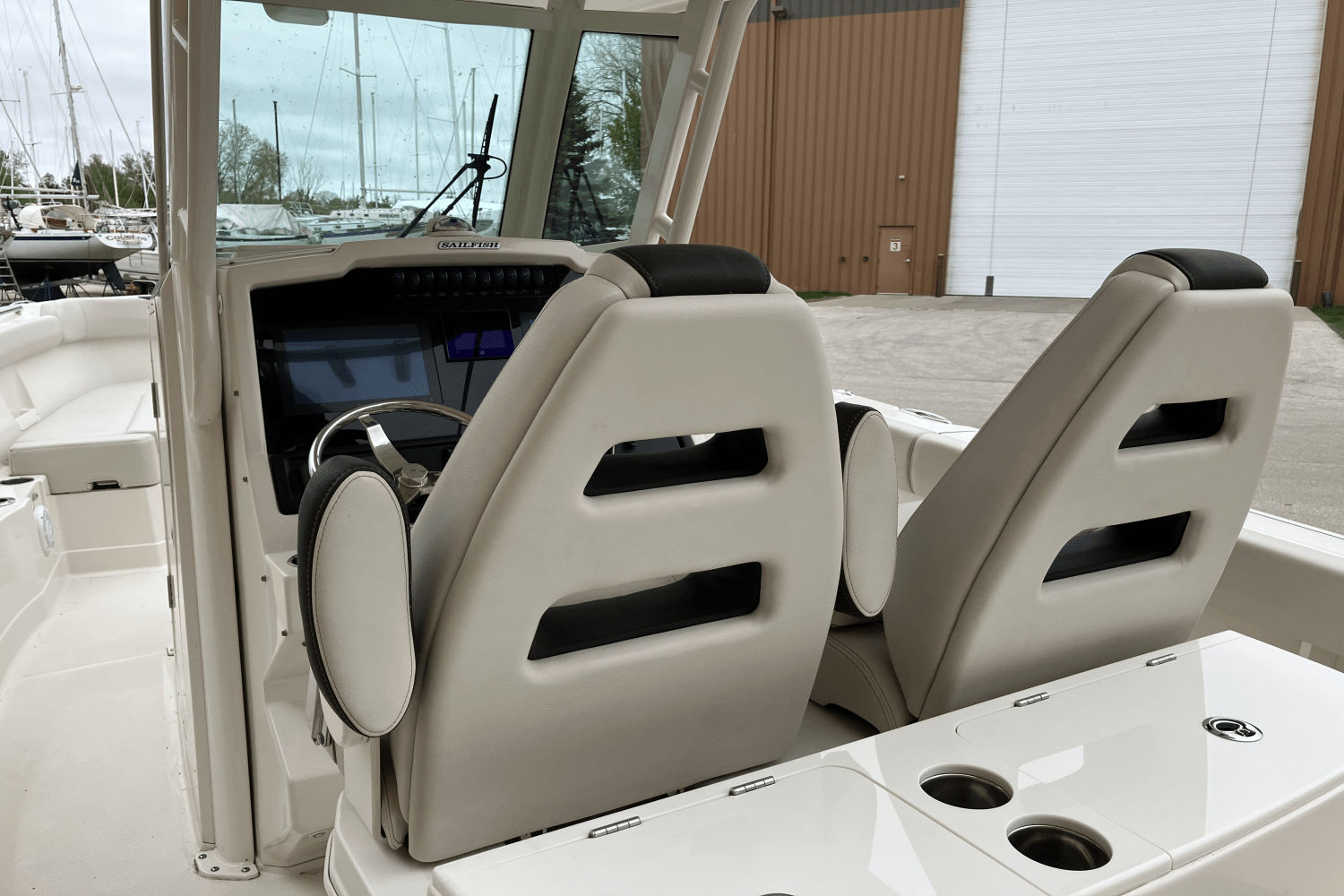 2023 Sailfish 272 CC Image Thumbnail #12