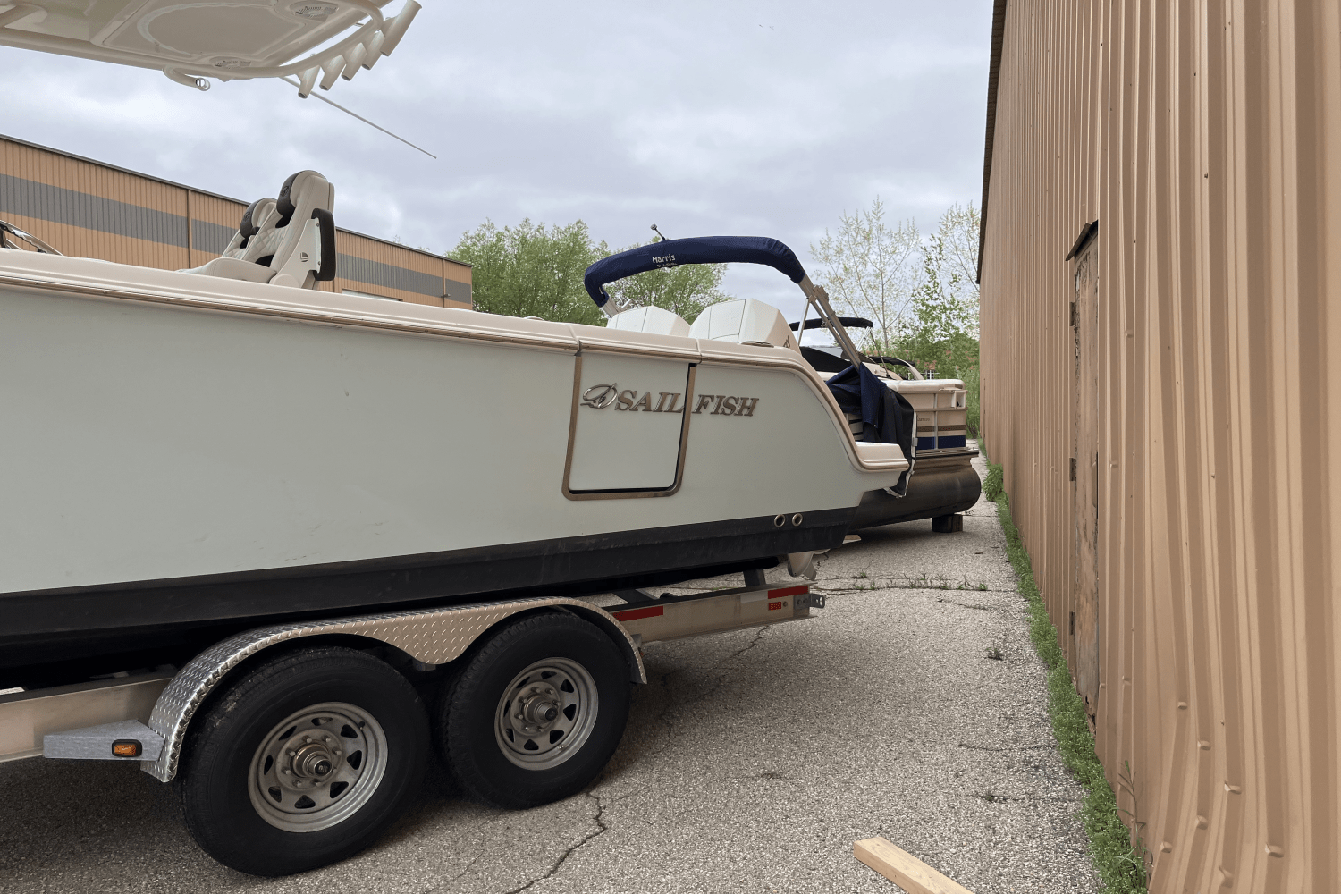 2023 Sailfish 272 CC Image Thumbnail #4