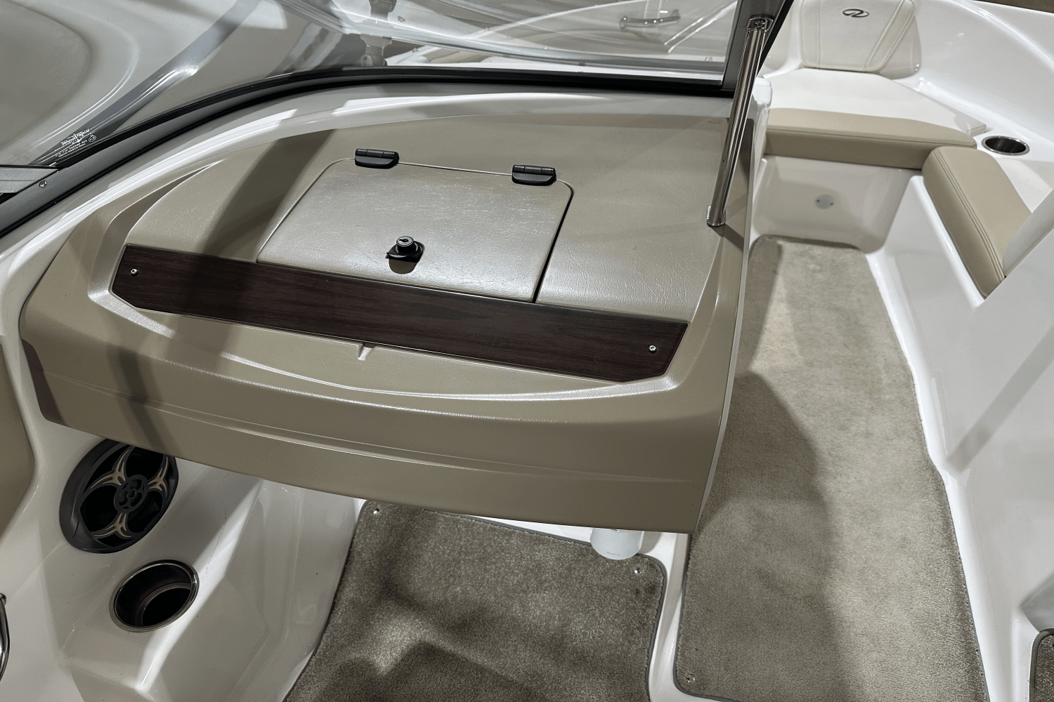 2013 Regal 1900ES Image Thumbnail #23