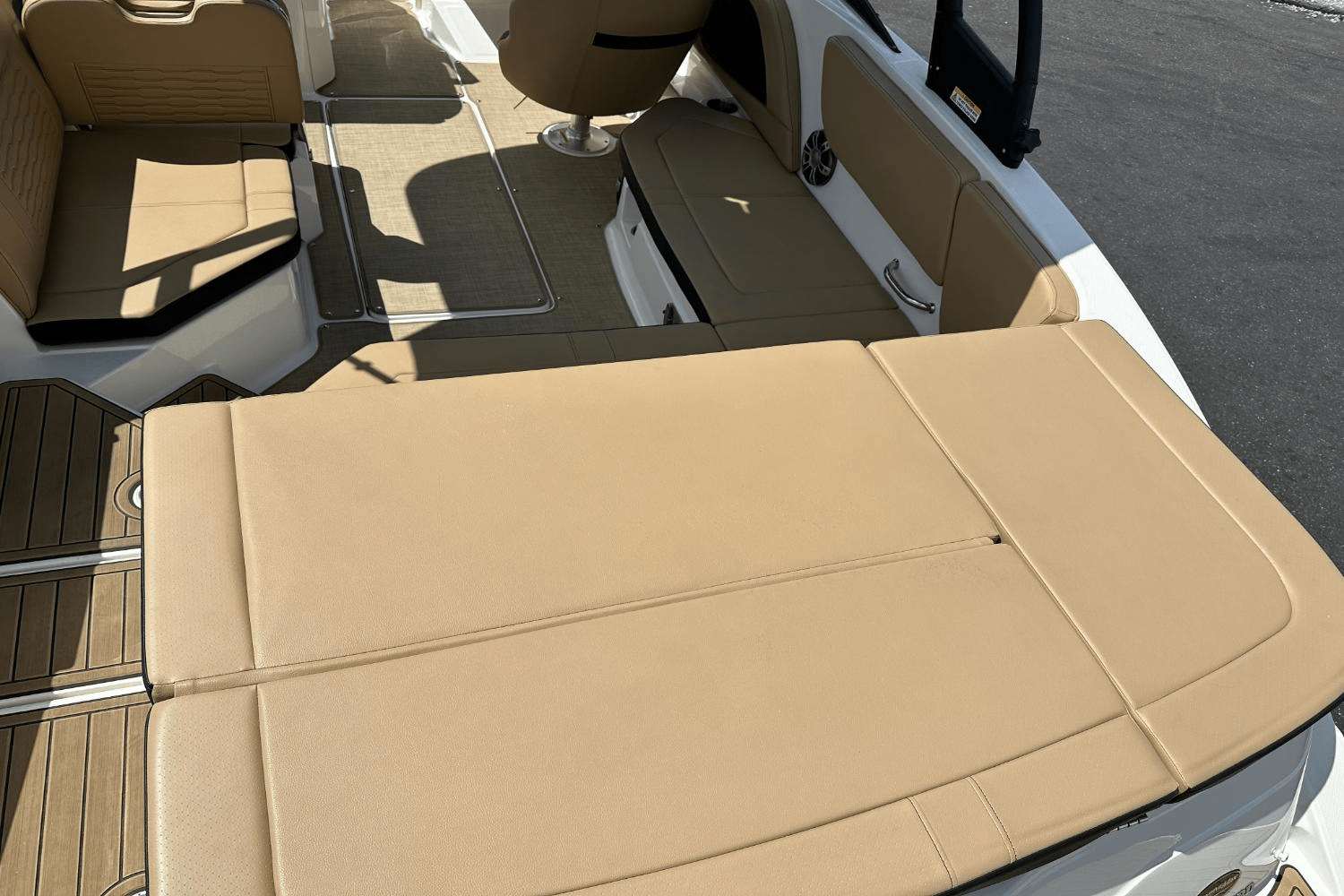 2023 Sea Ray 230 SPX-OB Image Thumbnail #20