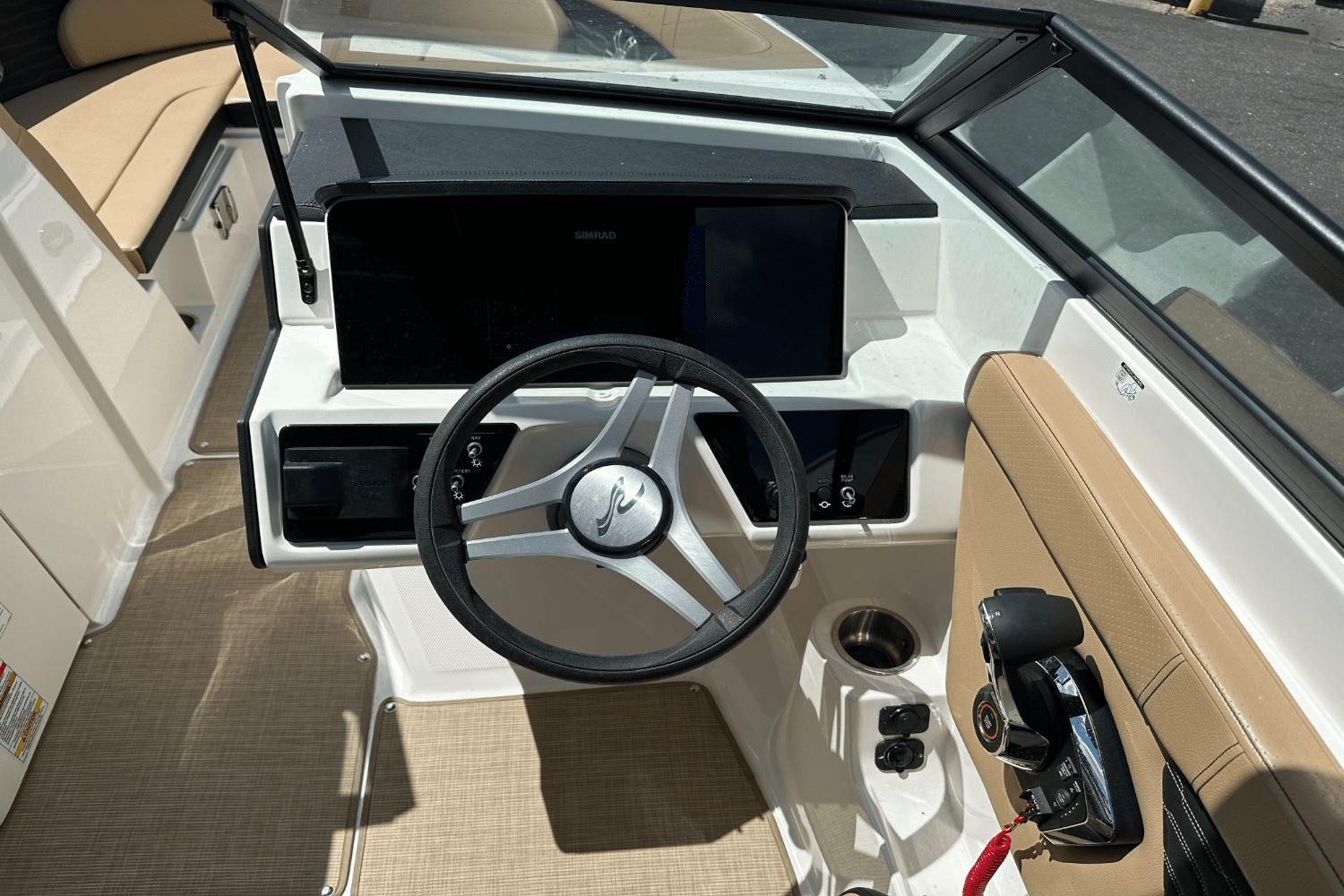 2023 Sea Ray 230 SPX-OB Image Thumbnail #30