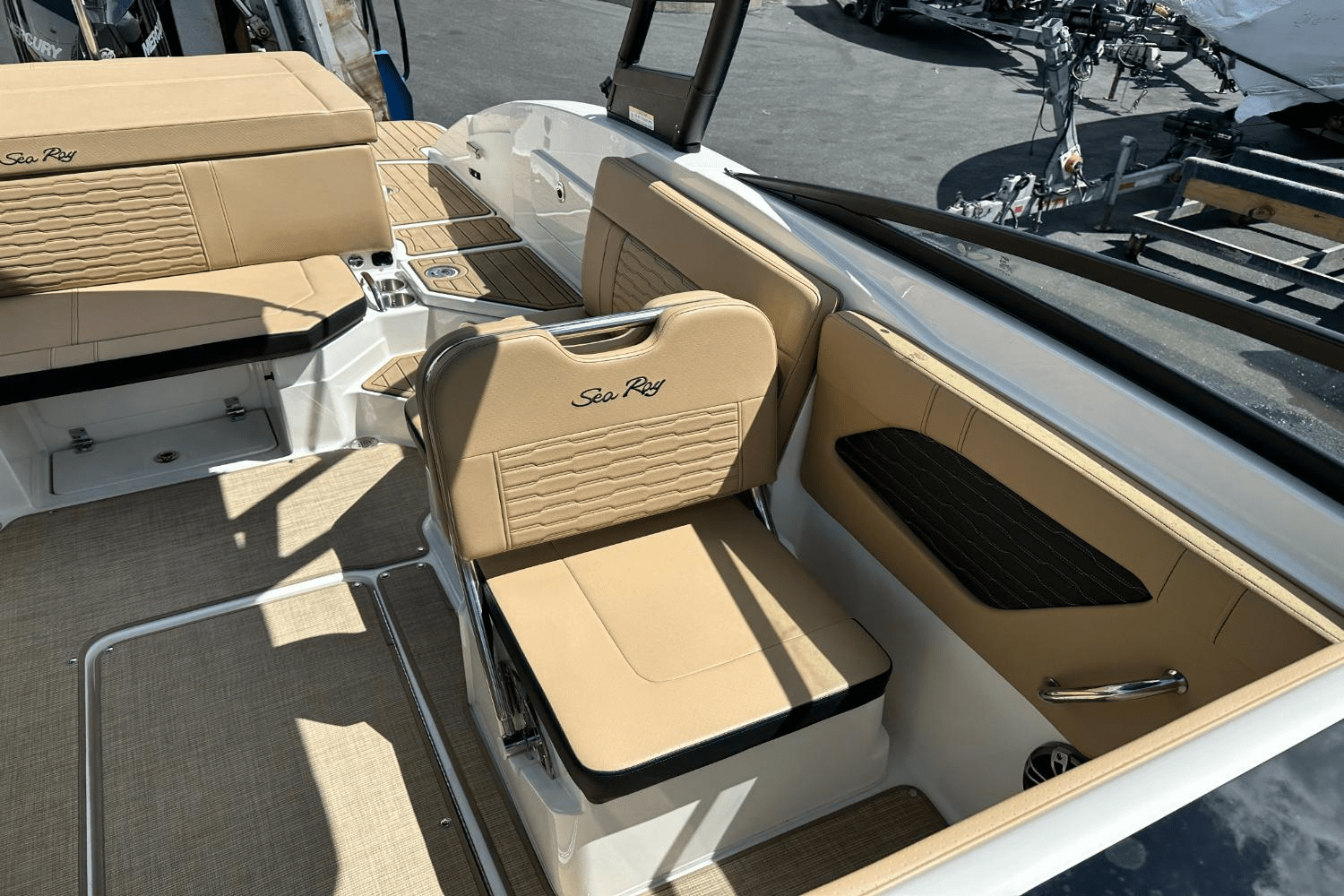 2023 Sea Ray 230 SPX-OB Image Thumbnail #26