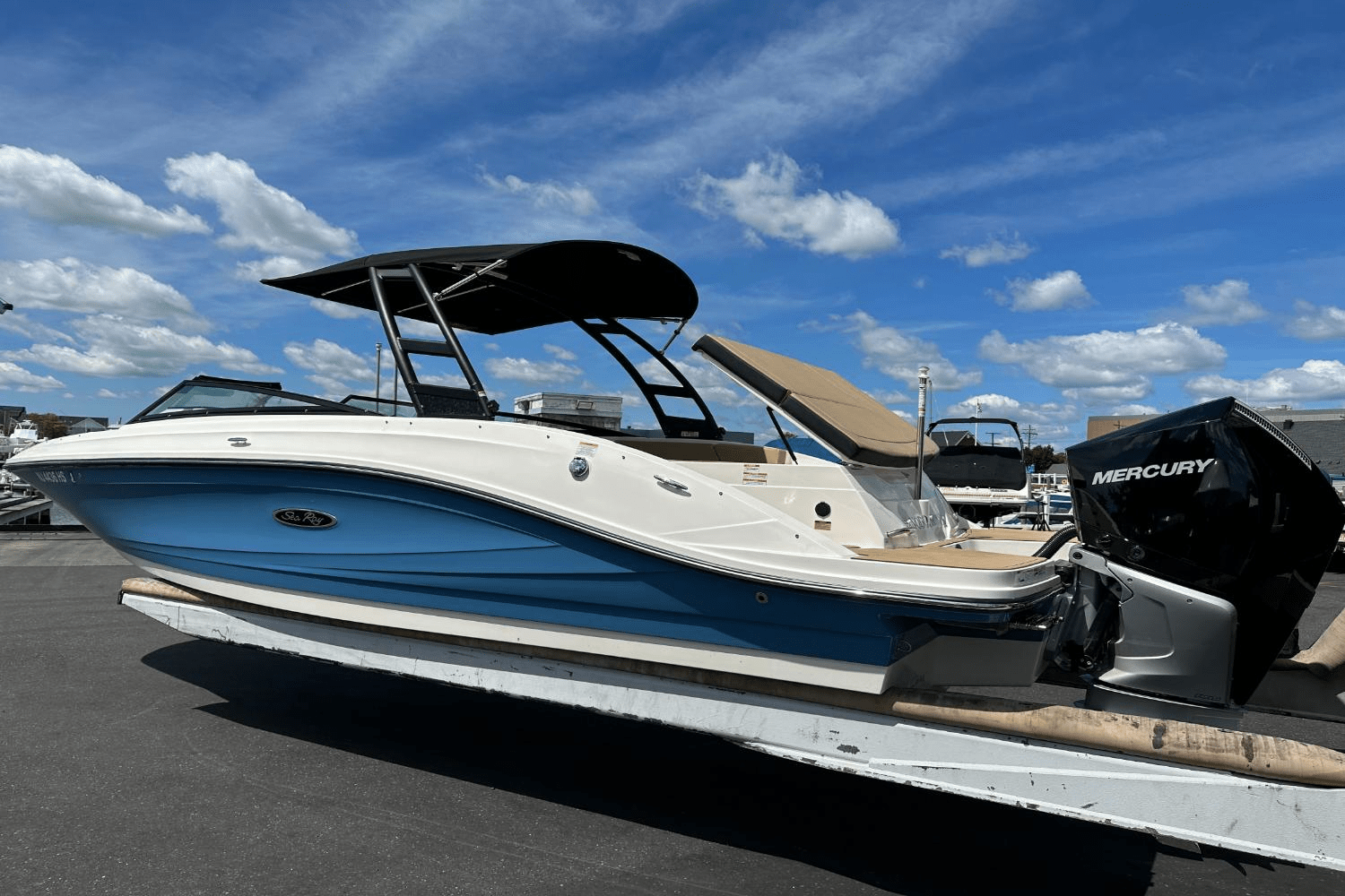 2023 Sea Ray 230 SPX-OB Image Thumbnail #9
