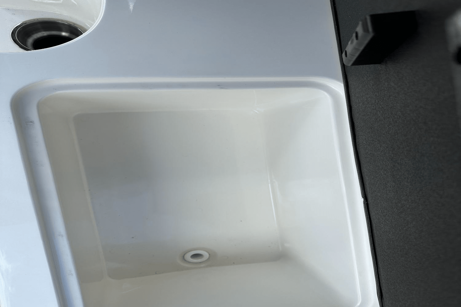 2023 Sea Ray 230 SPX-OB Image Thumbnail #45