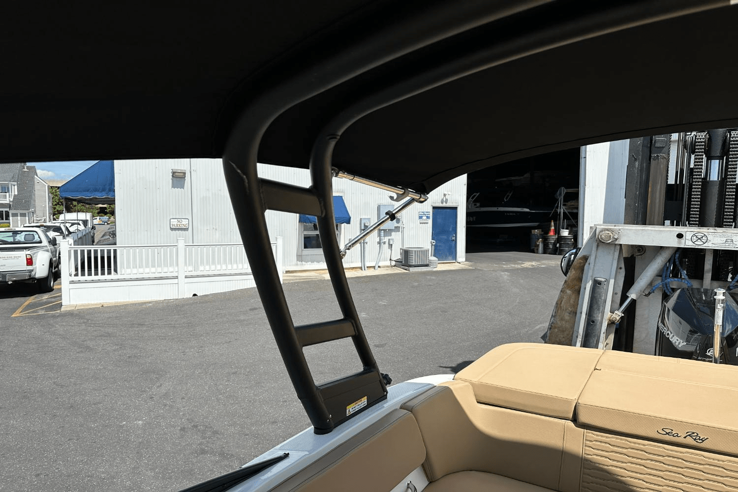 2023 Sea Ray 230 SPX-OB Image Thumbnail #48