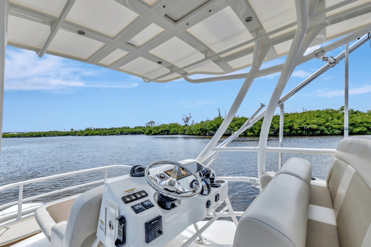 2020 Boston Whaler 420 OUTRAGE Image Thumbnail #37