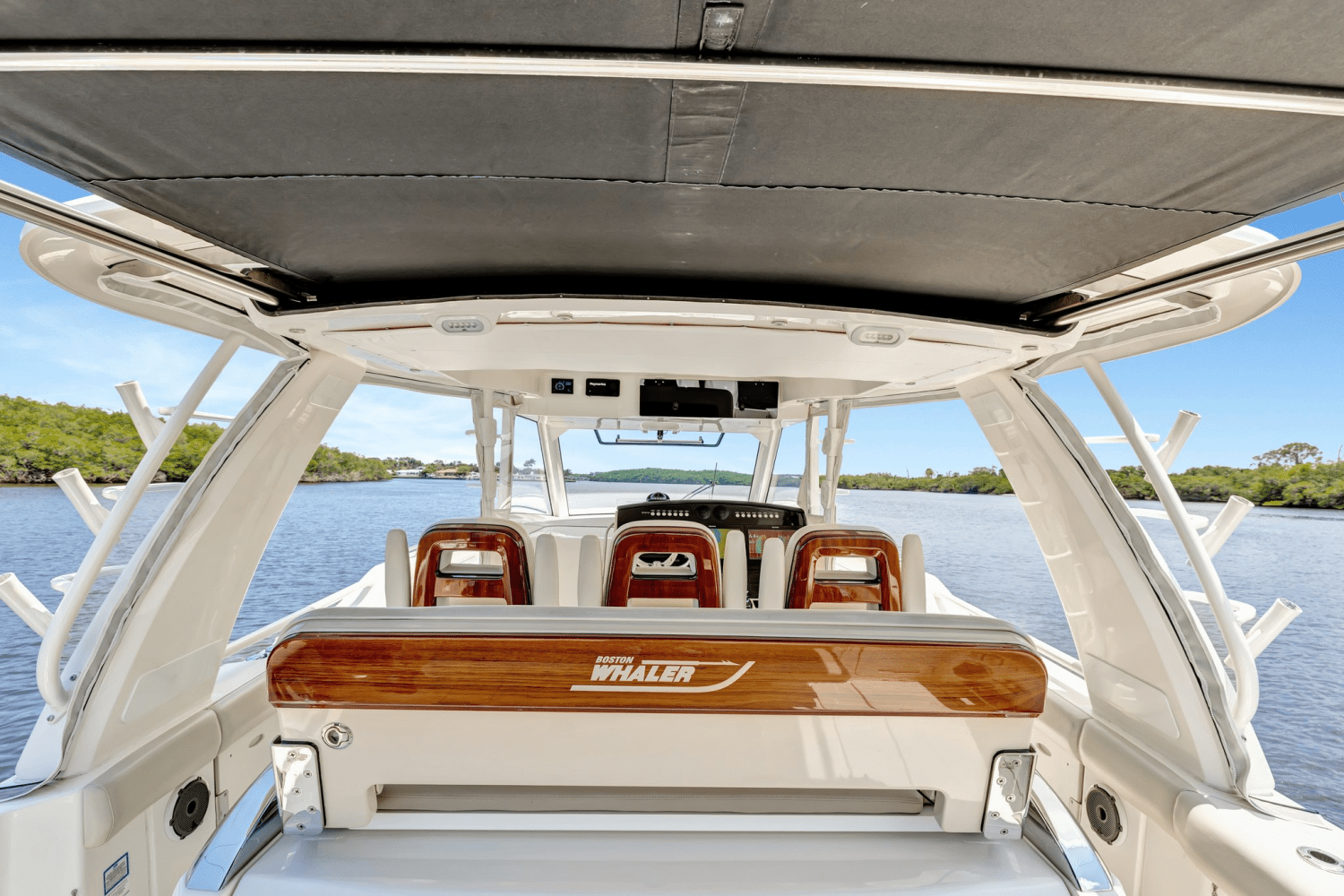 2020 Boston Whaler 420 OUTRAGE Image Thumbnail #32