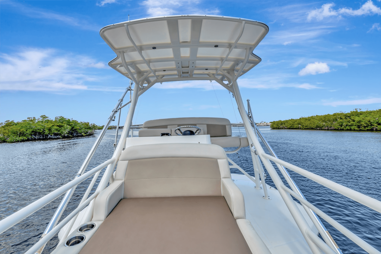 2020 Boston Whaler 420 OUTRAGE Image Thumbnail #40