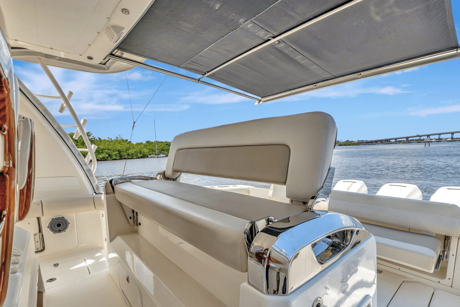 2020 Boston Whaler 420 OUTRAGE Image Thumbnail #28