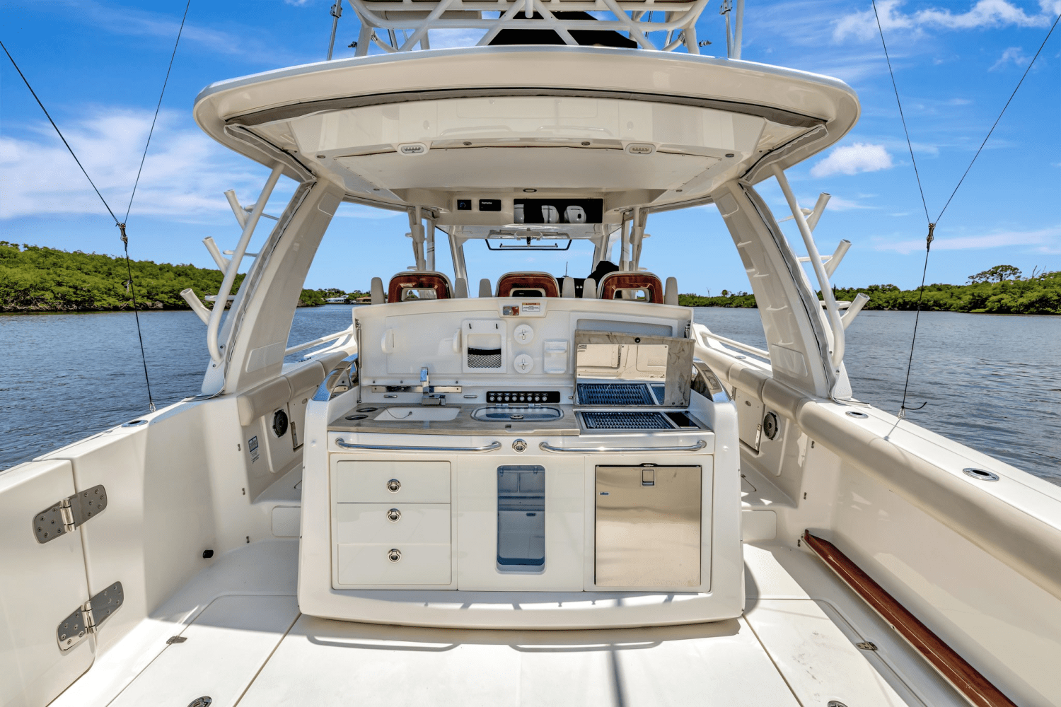 2020 Boston Whaler 420 OUTRAGE Image Thumbnail #26