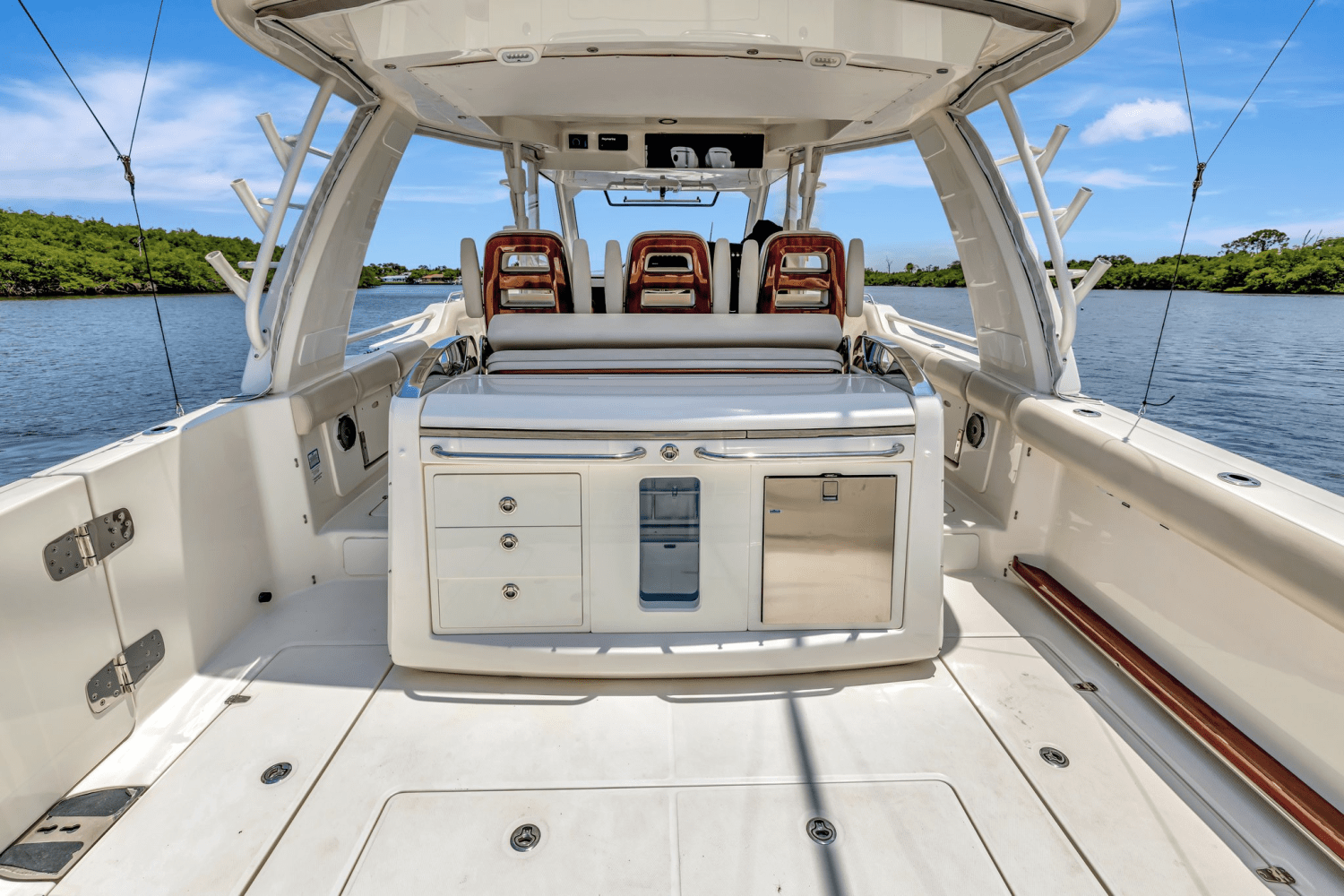 2020 Boston Whaler 420 OUTRAGE Image Thumbnail #25