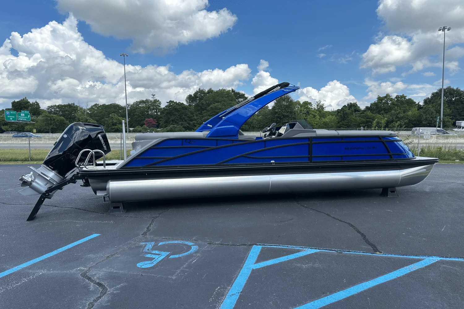 2026 Bennington 25Q Image Thumbnail #3