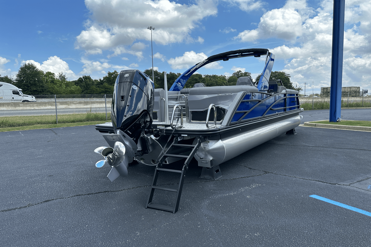 2026 Bennington 25Q Image Thumbnail #2