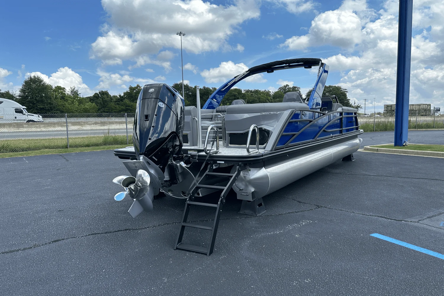 2026 Bennington 25Q Image Thumbnail #2