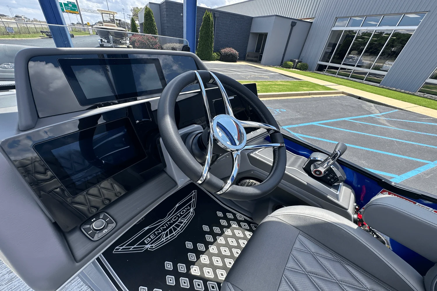 2026 Bennington 25Q Image Thumbnail #12