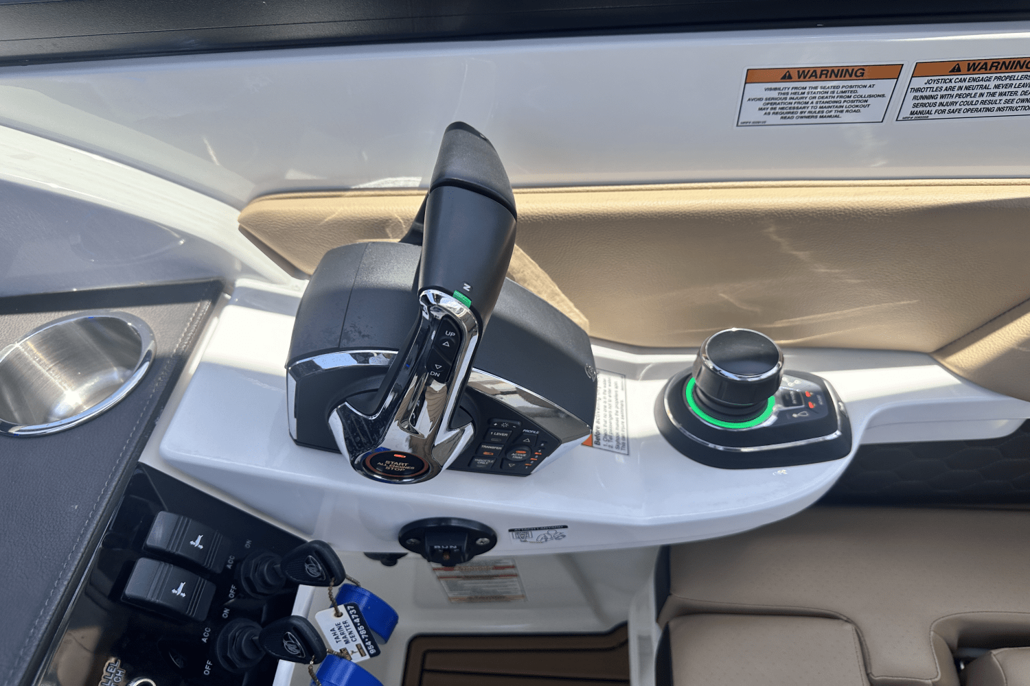 2023 Sea Ray 290 SDX OB Image Thumbnail #19
