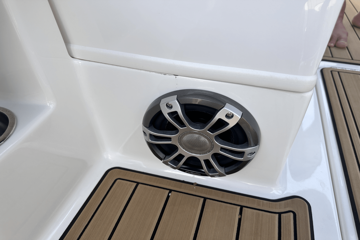 2023 Sea Ray 290 SDX OB Image Thumbnail #33